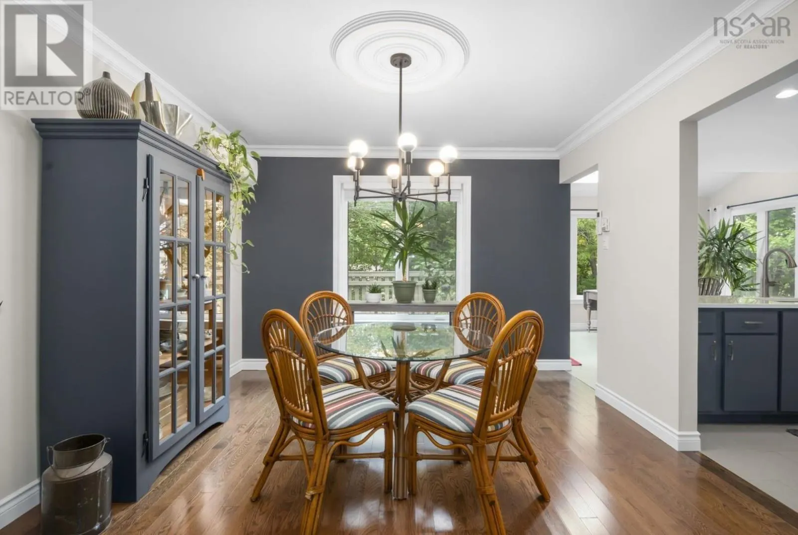 10 Parkvale Crescent