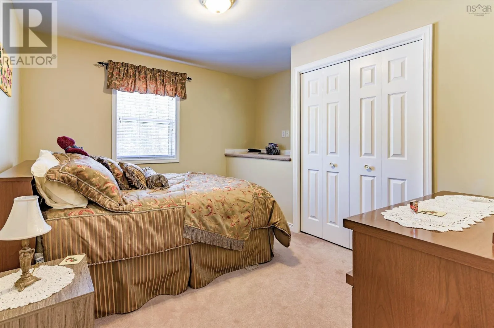 3 Acadia Dr