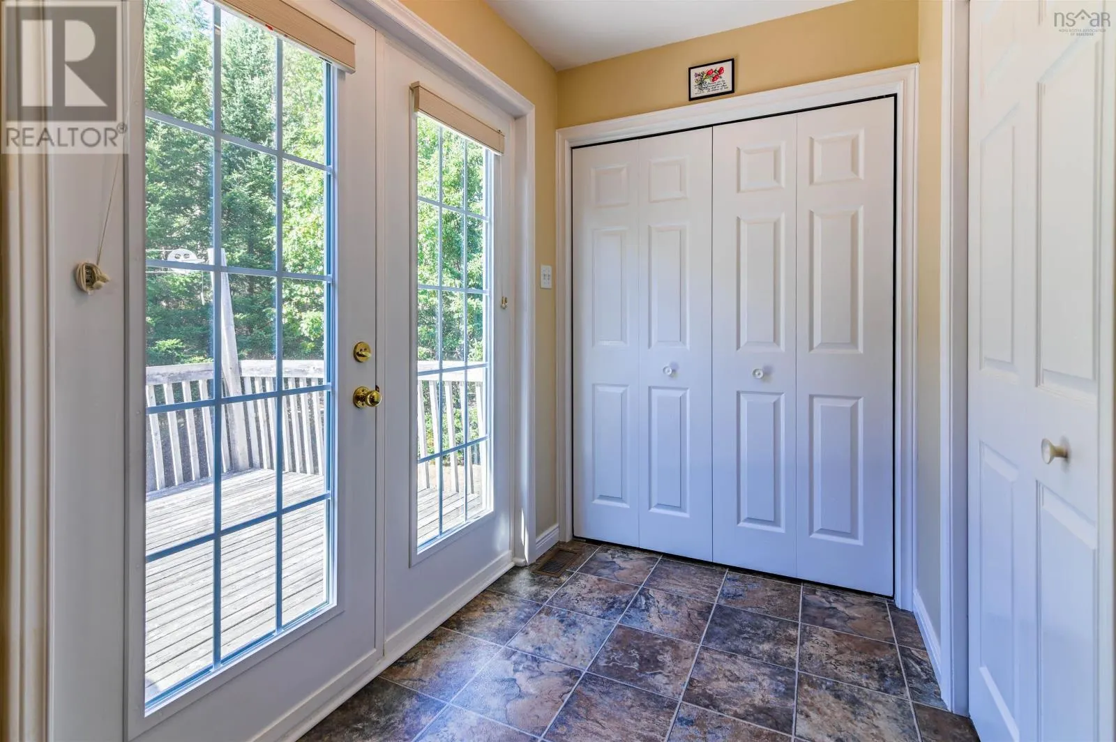 3 Acadia Dr