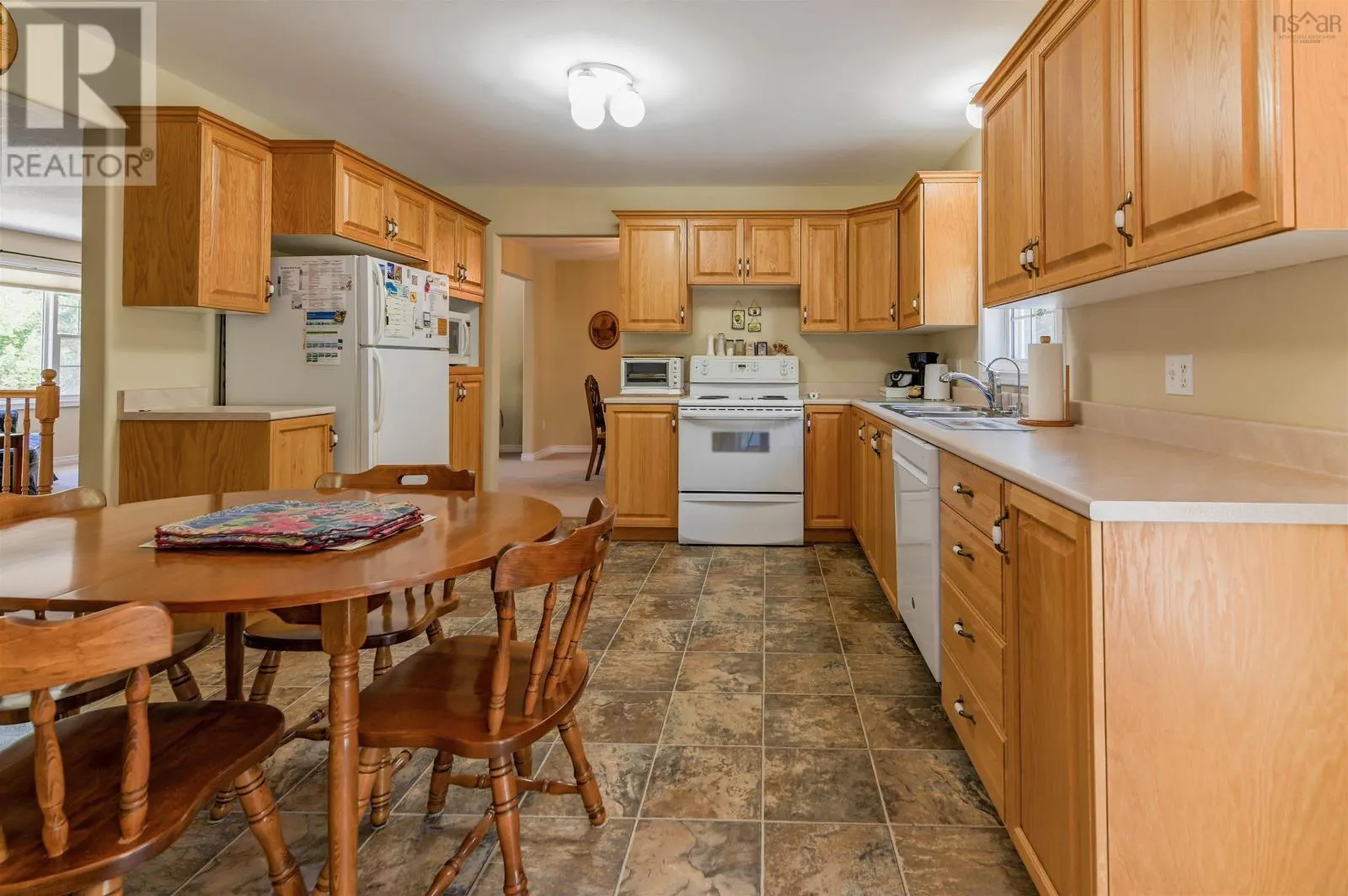 3 Acadia Dr