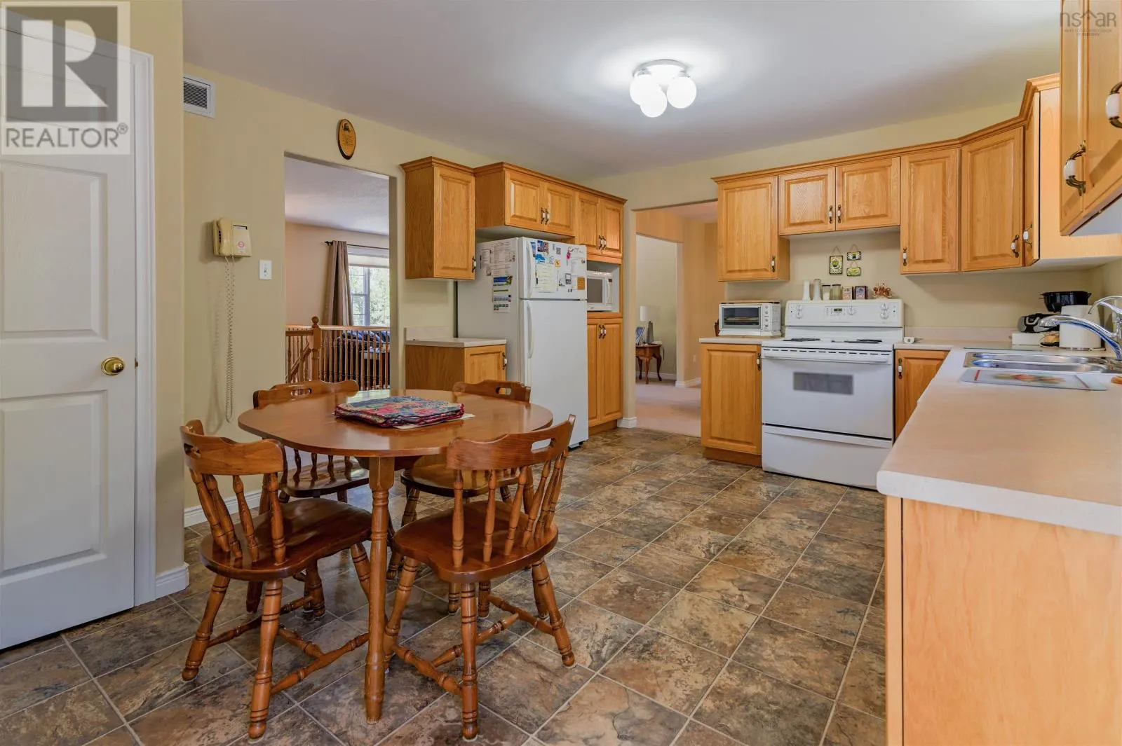 3 Acadia Dr