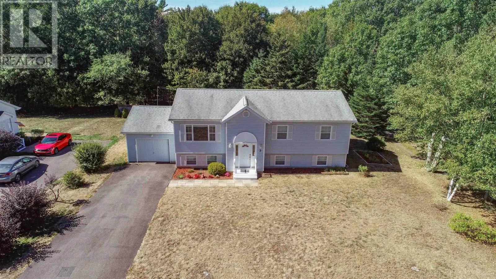 3 Acadia Dr