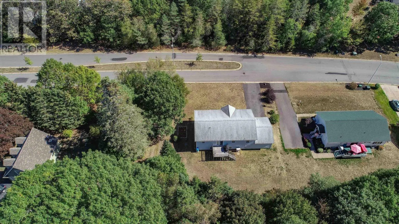 3 Acadia Dr