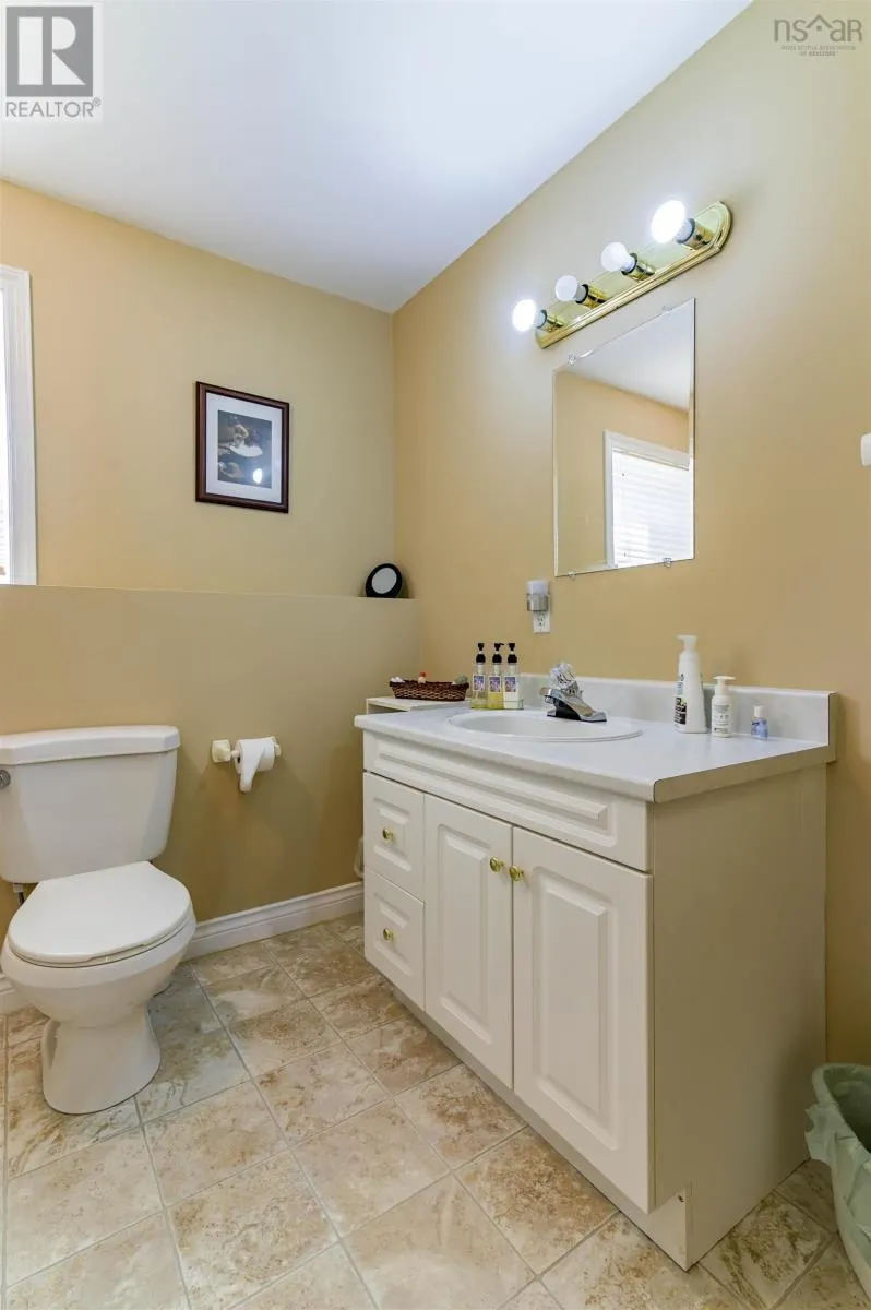 3 Acadia Dr