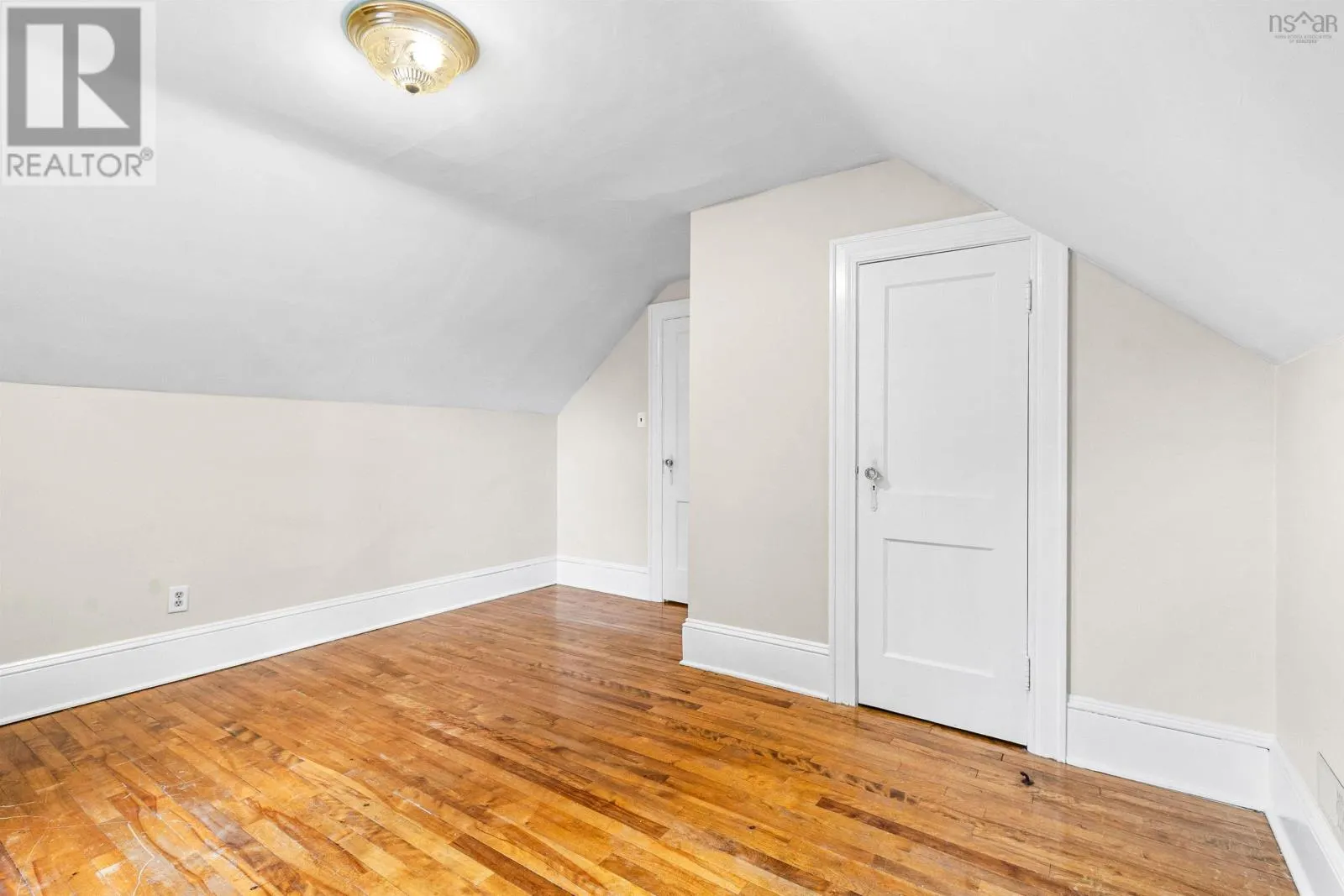 5791 Southwood Drive