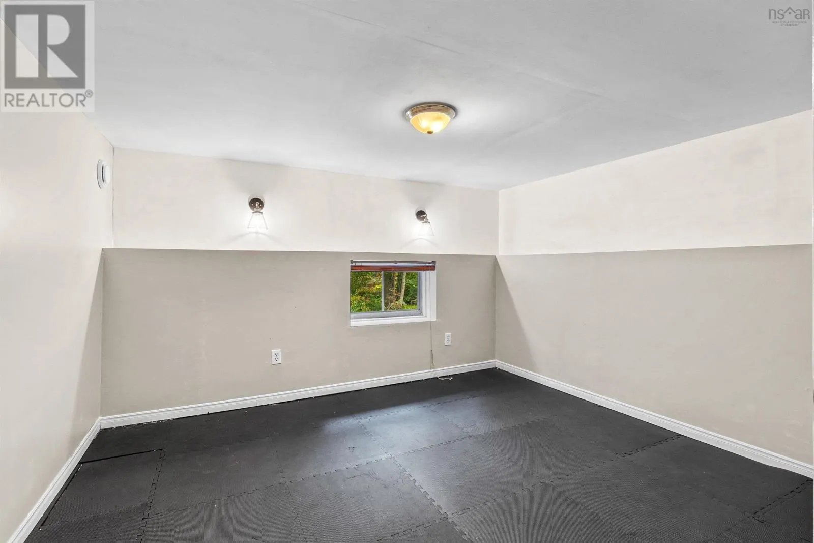 5791 Southwood Drive