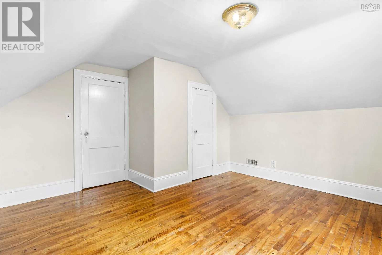 5791 Southwood Drive