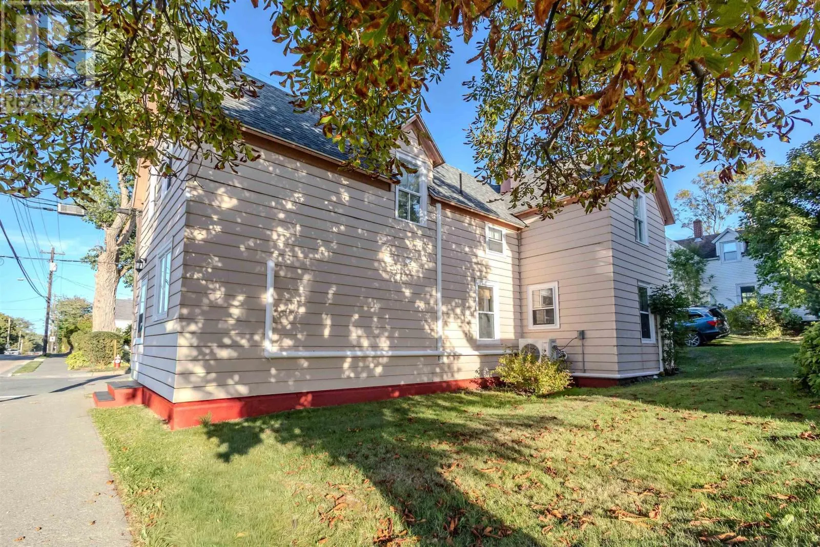 424 Bentinck Street