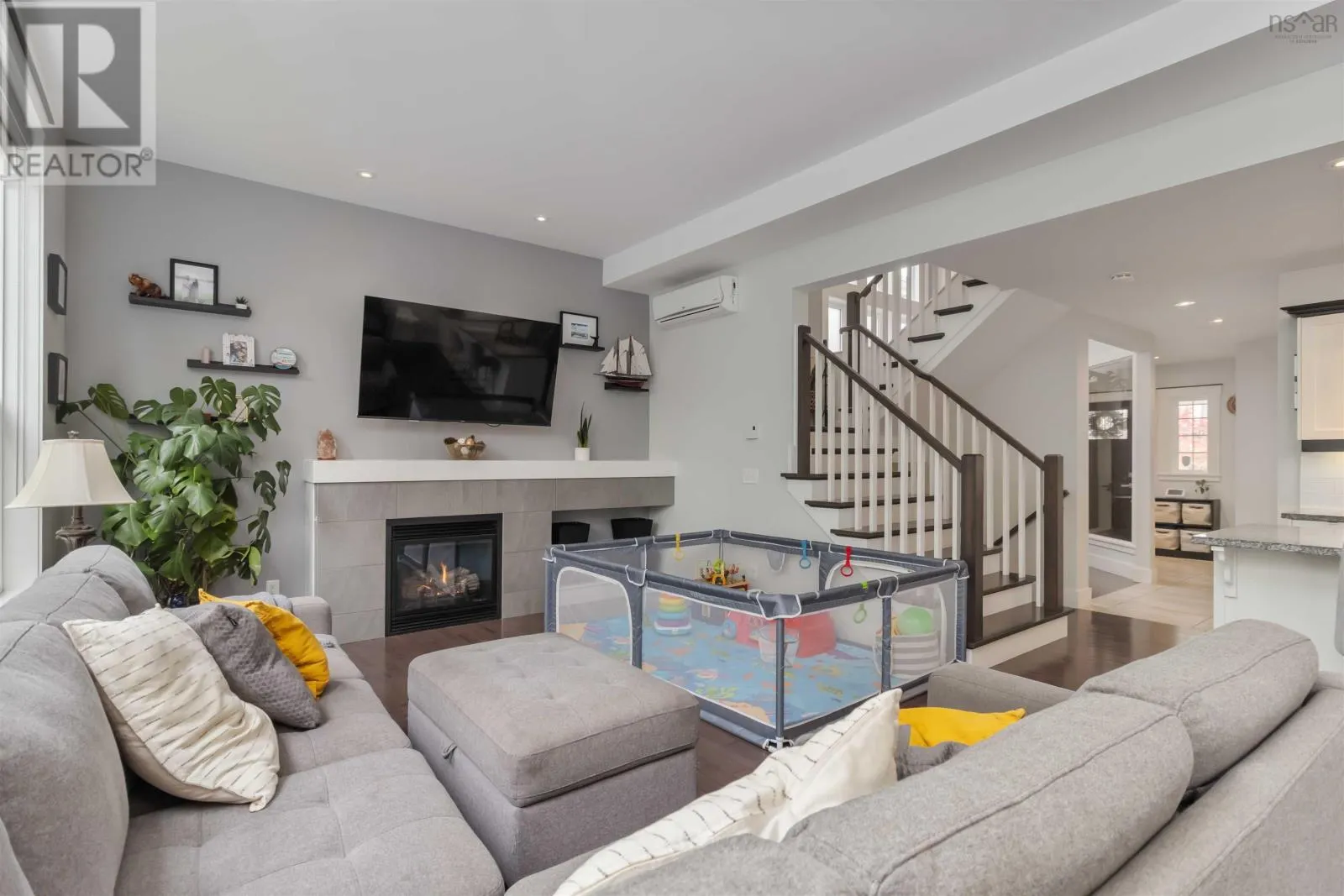 11 Aspenhill Court