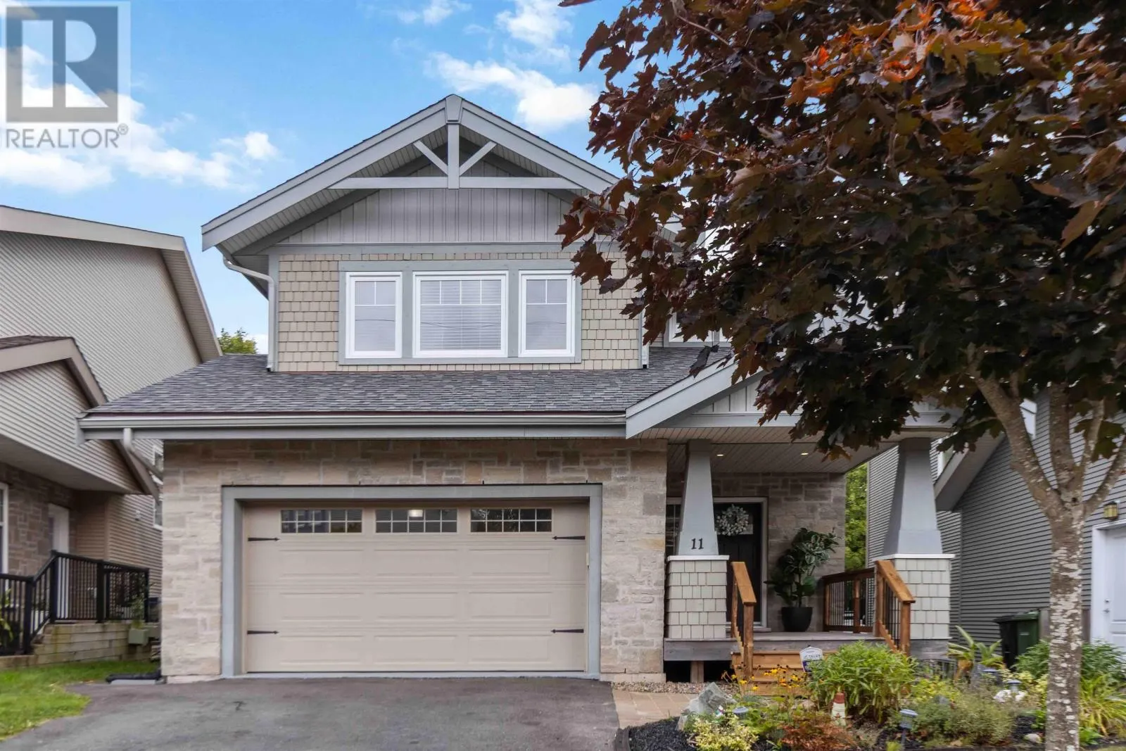 11 Aspenhill Court