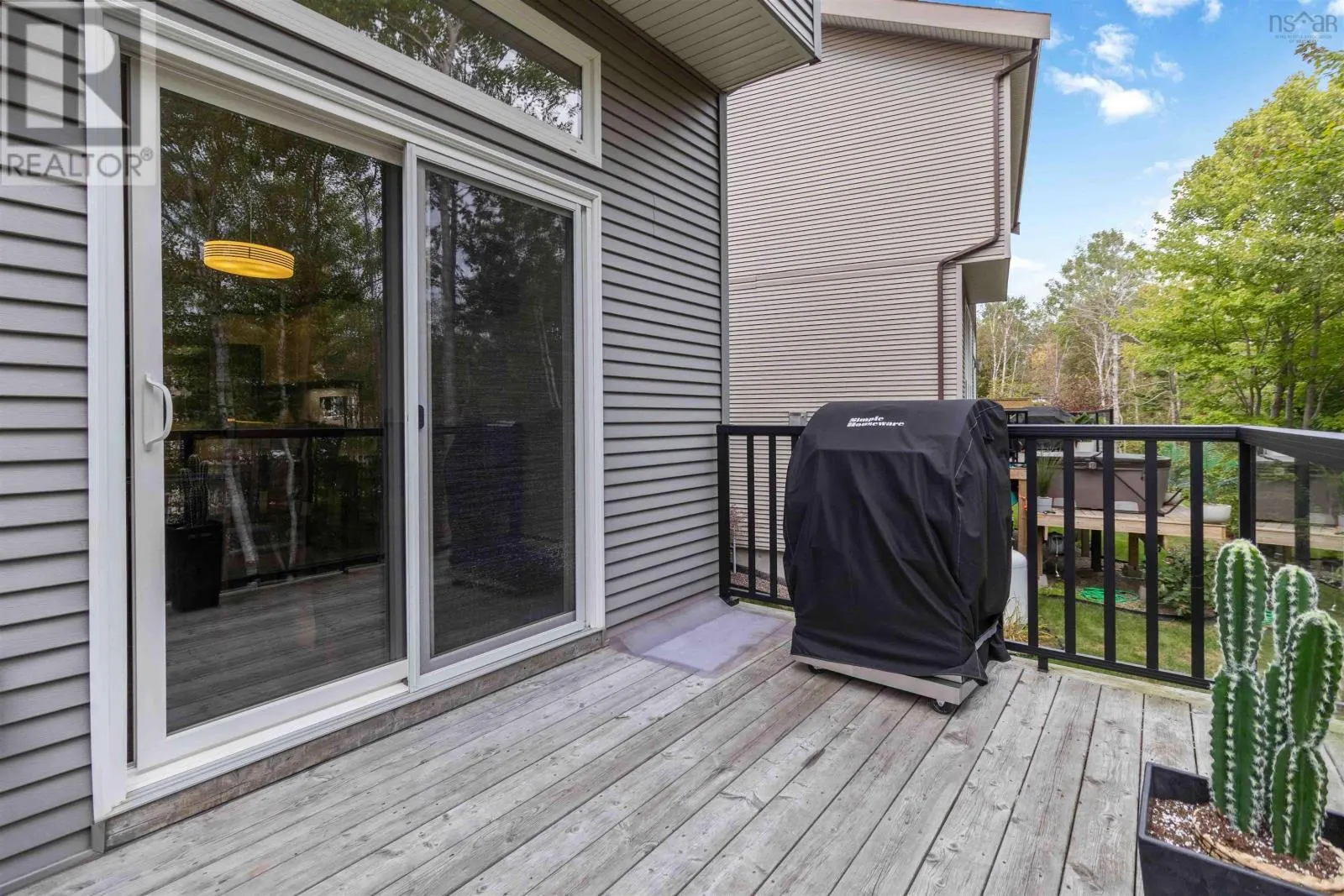 11 Aspenhill Court