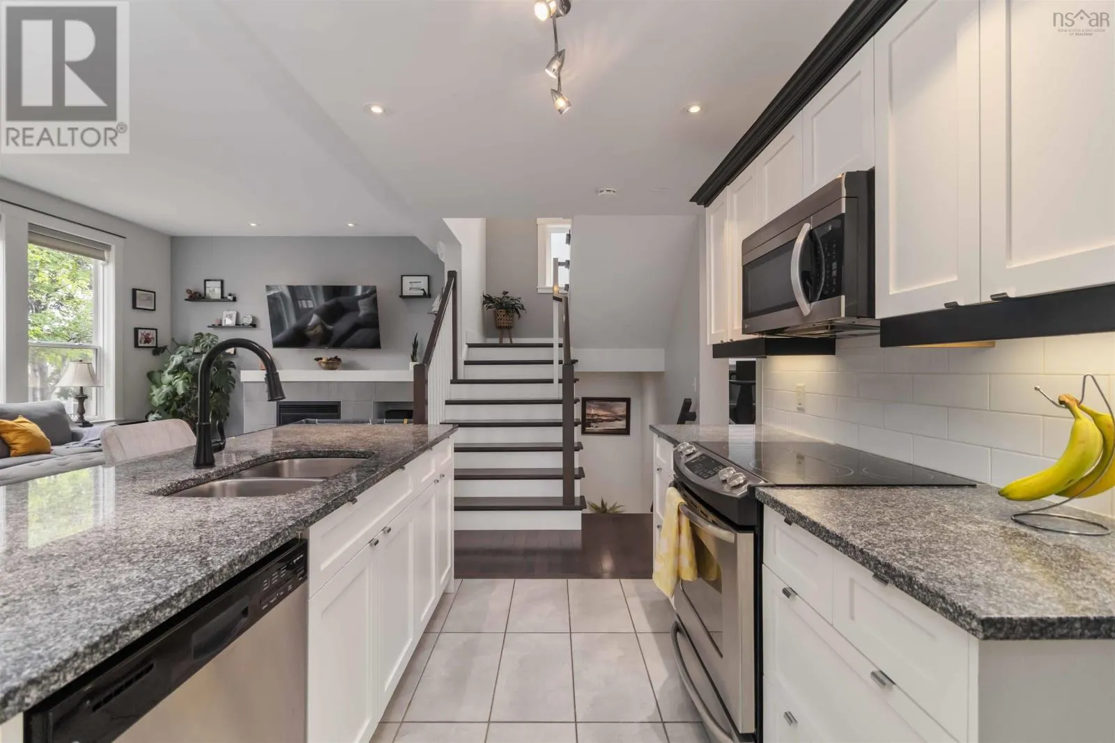 11 Aspenhill Court