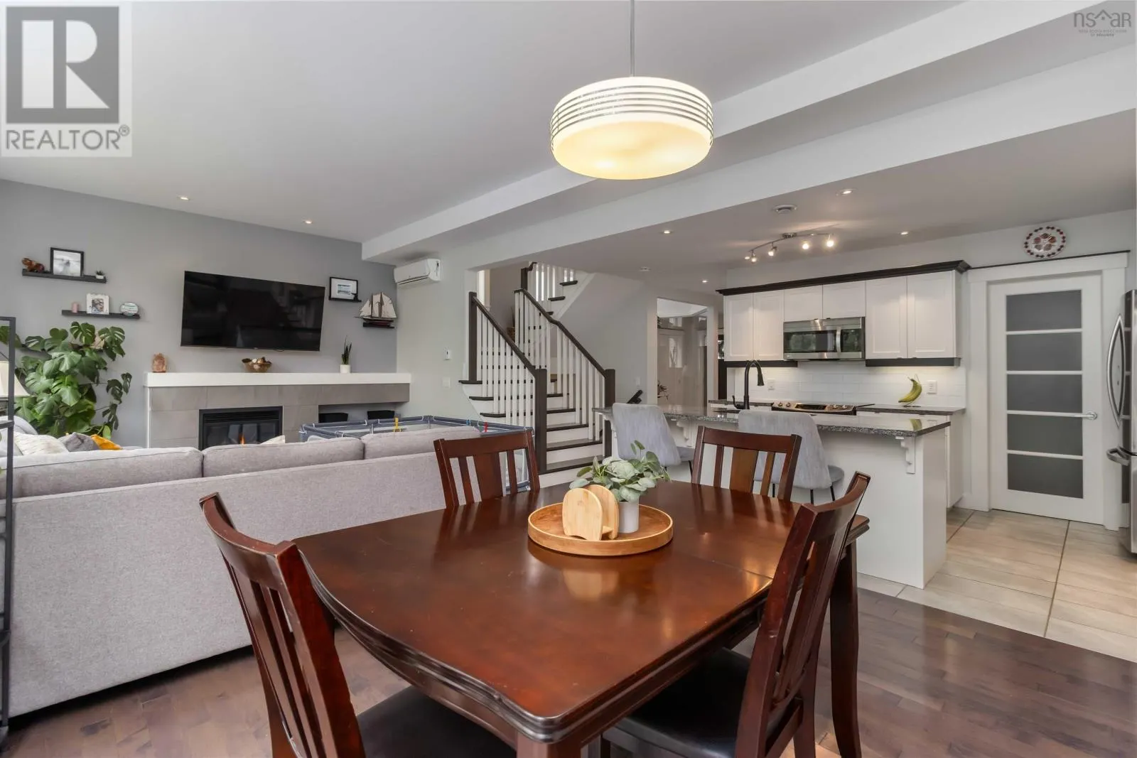 11 Aspenhill Court