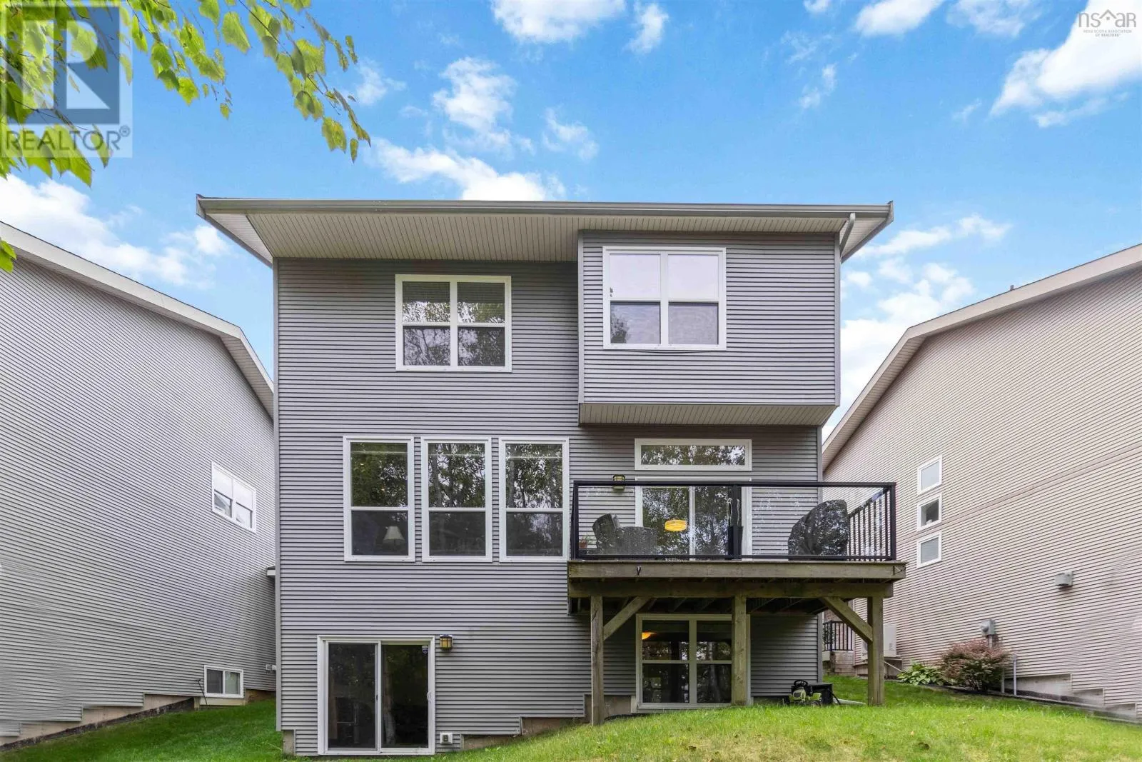 11 Aspenhill Court
