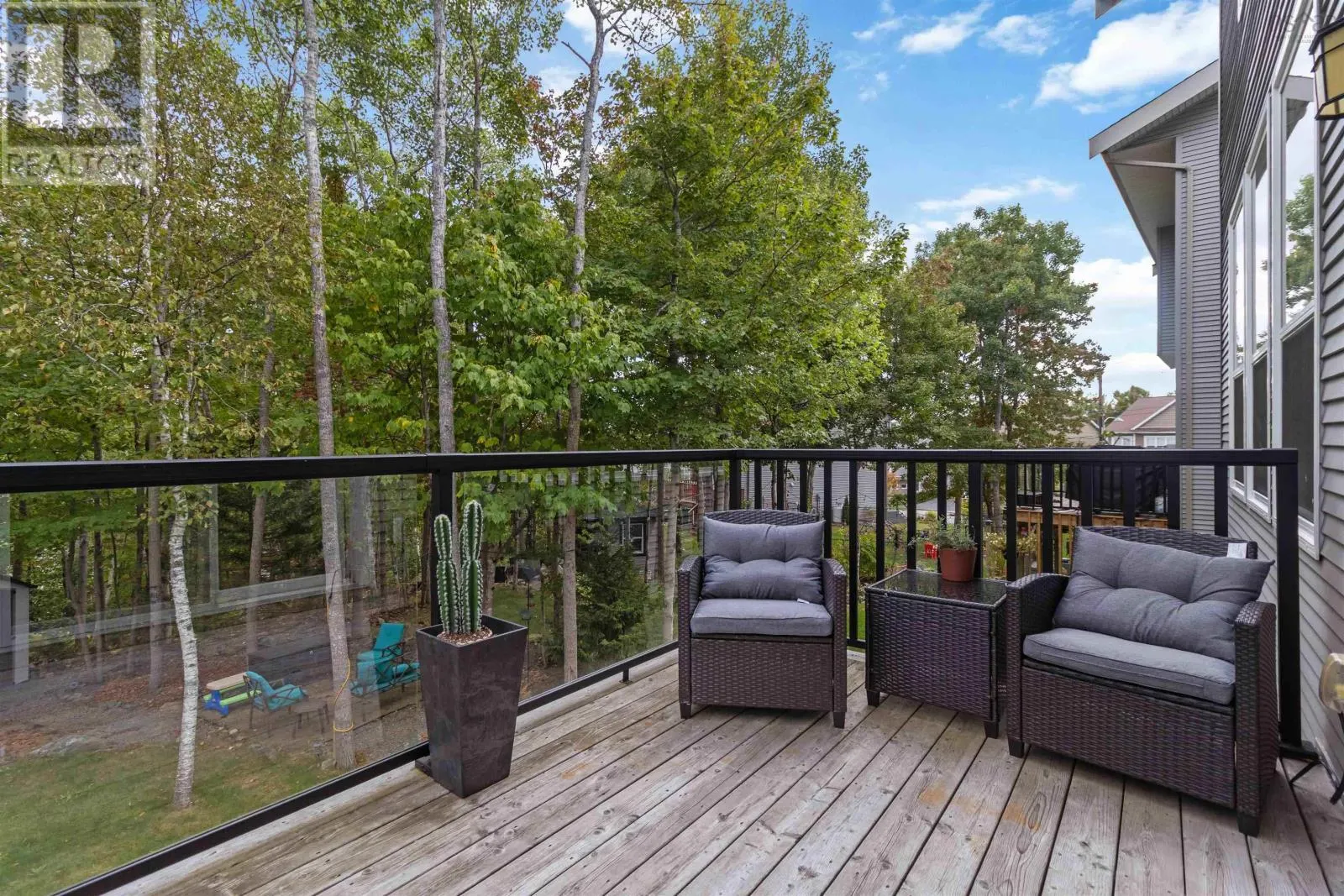 11 Aspenhill Court