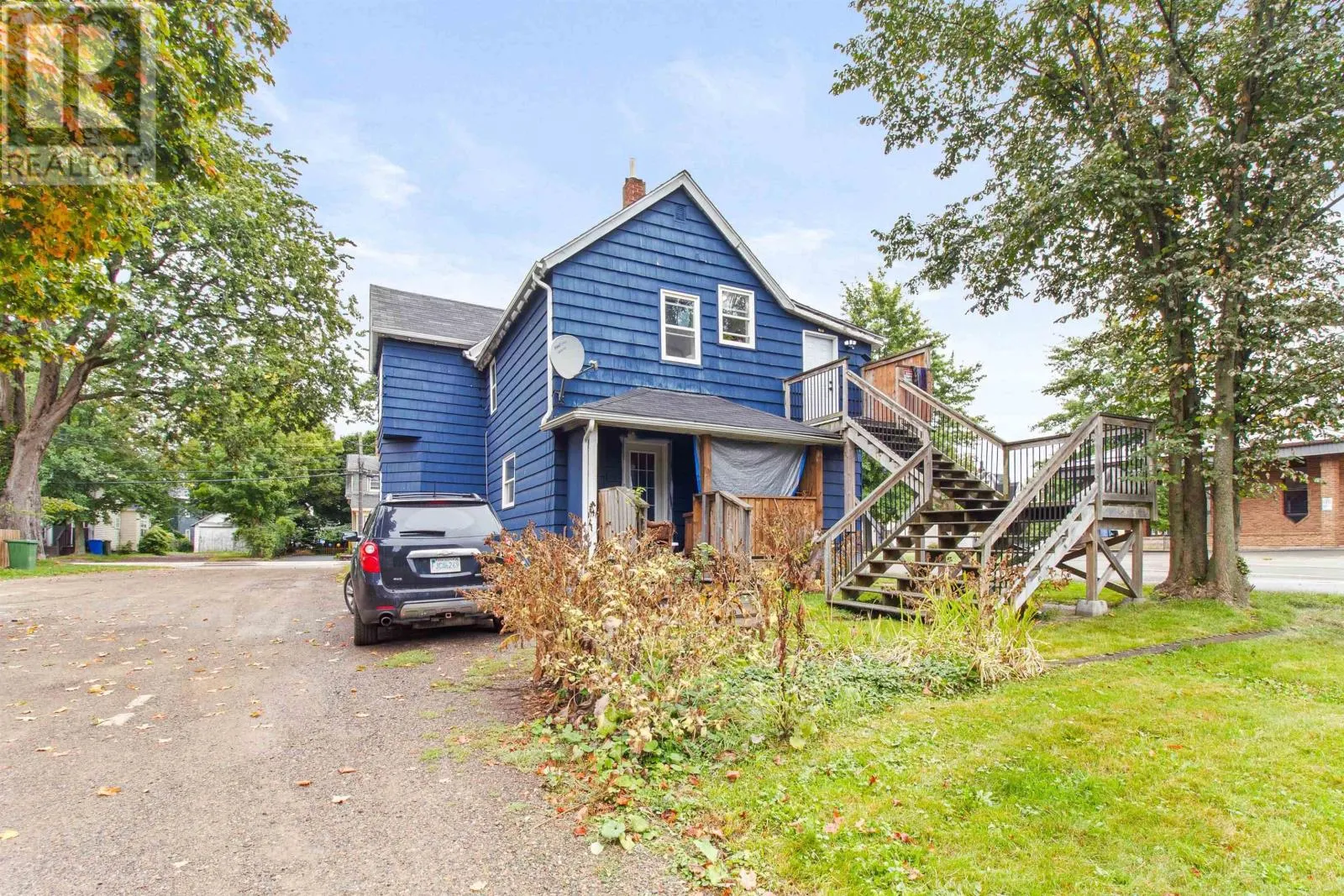 32 Pleasant Street
