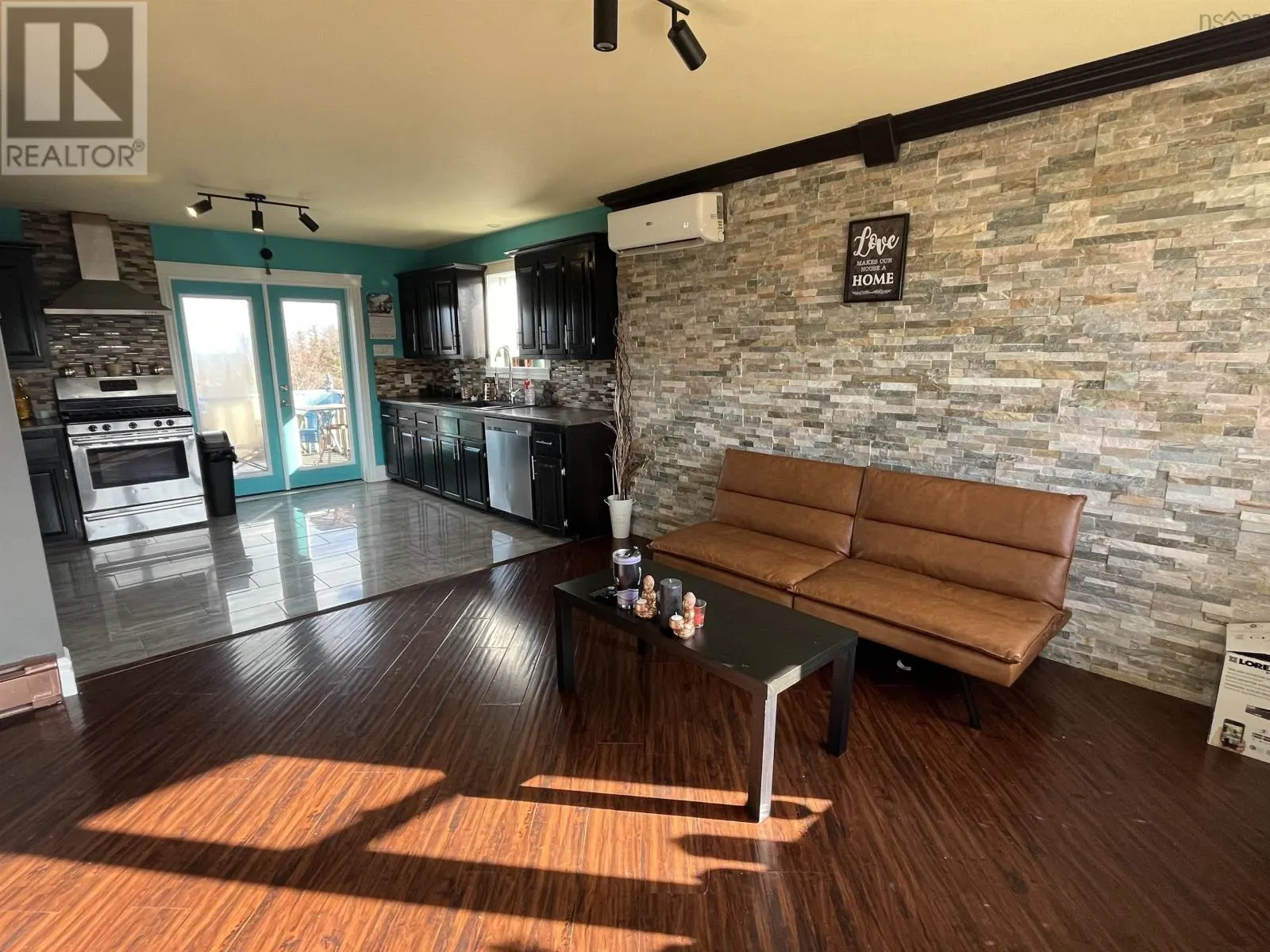 1853 Fourchu Road