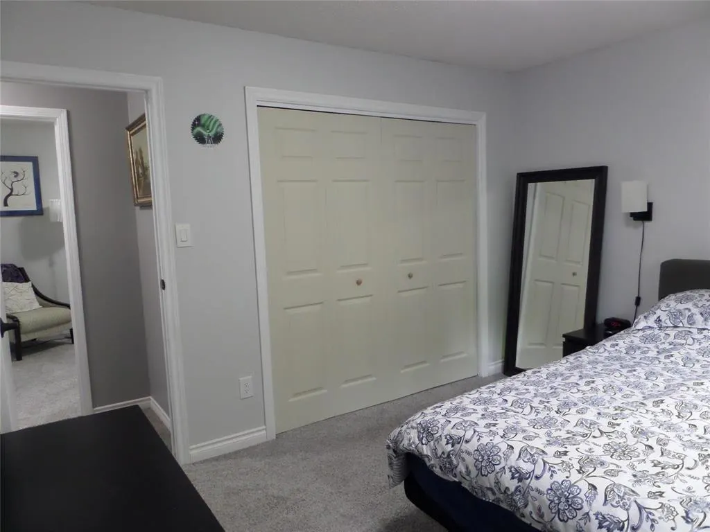8 FERLAND Bay