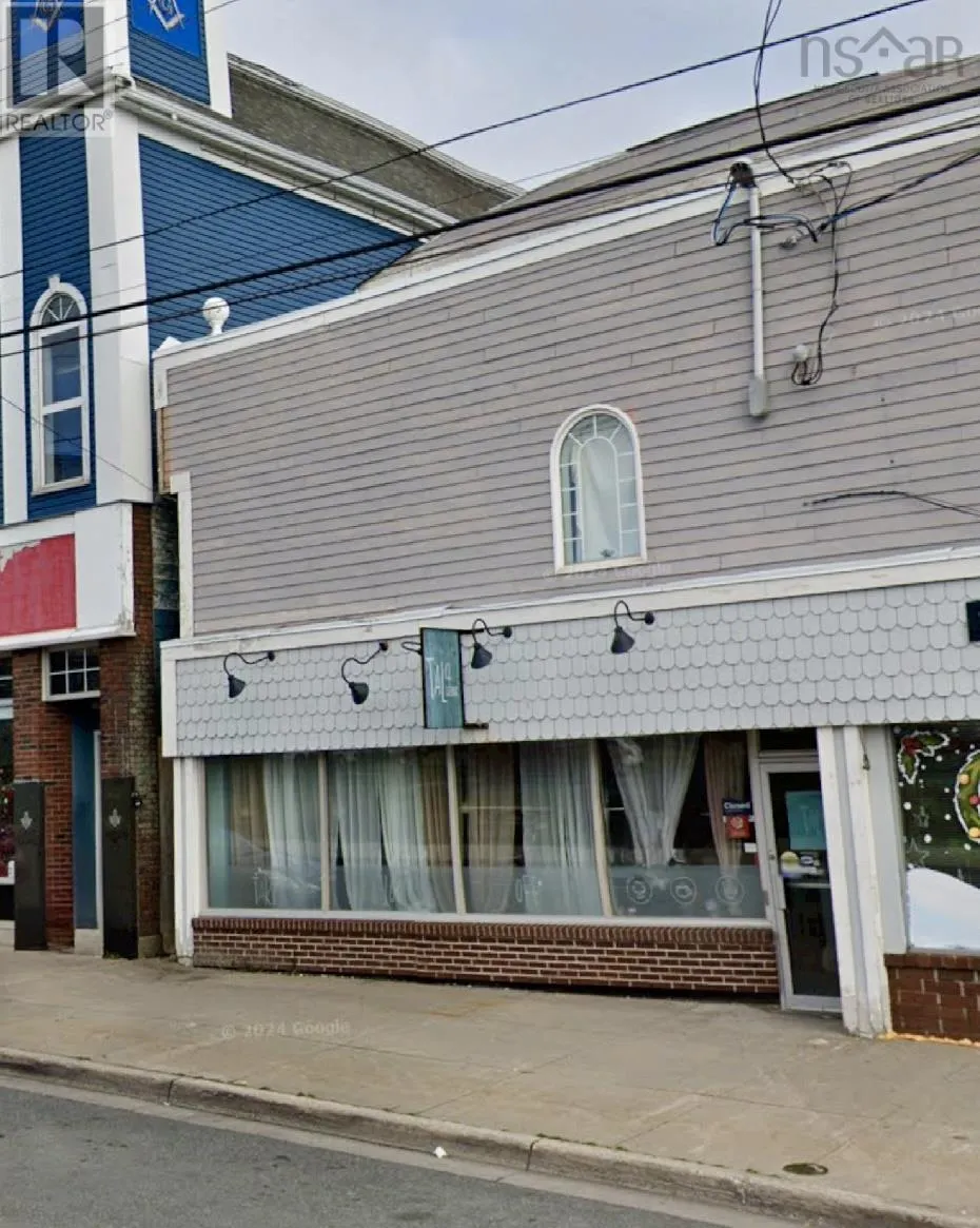 195 Commercial Street