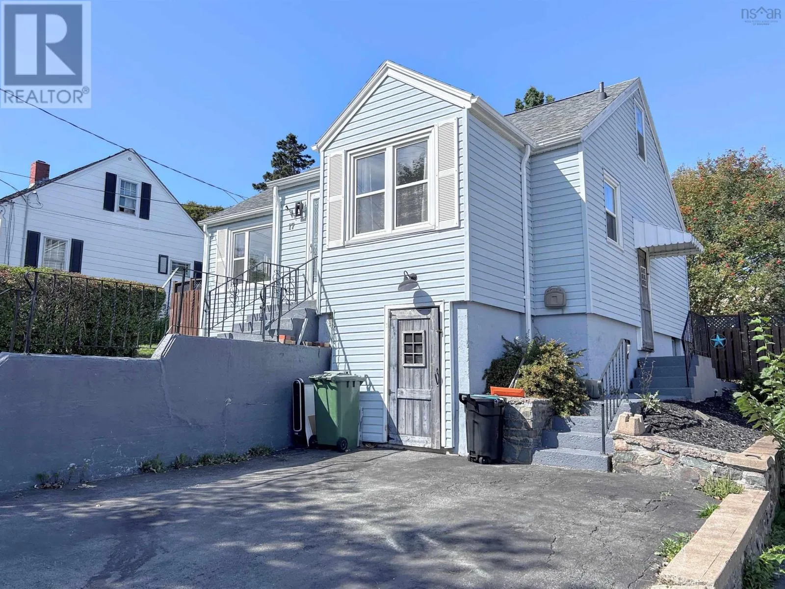 17 Rosedale Avenue