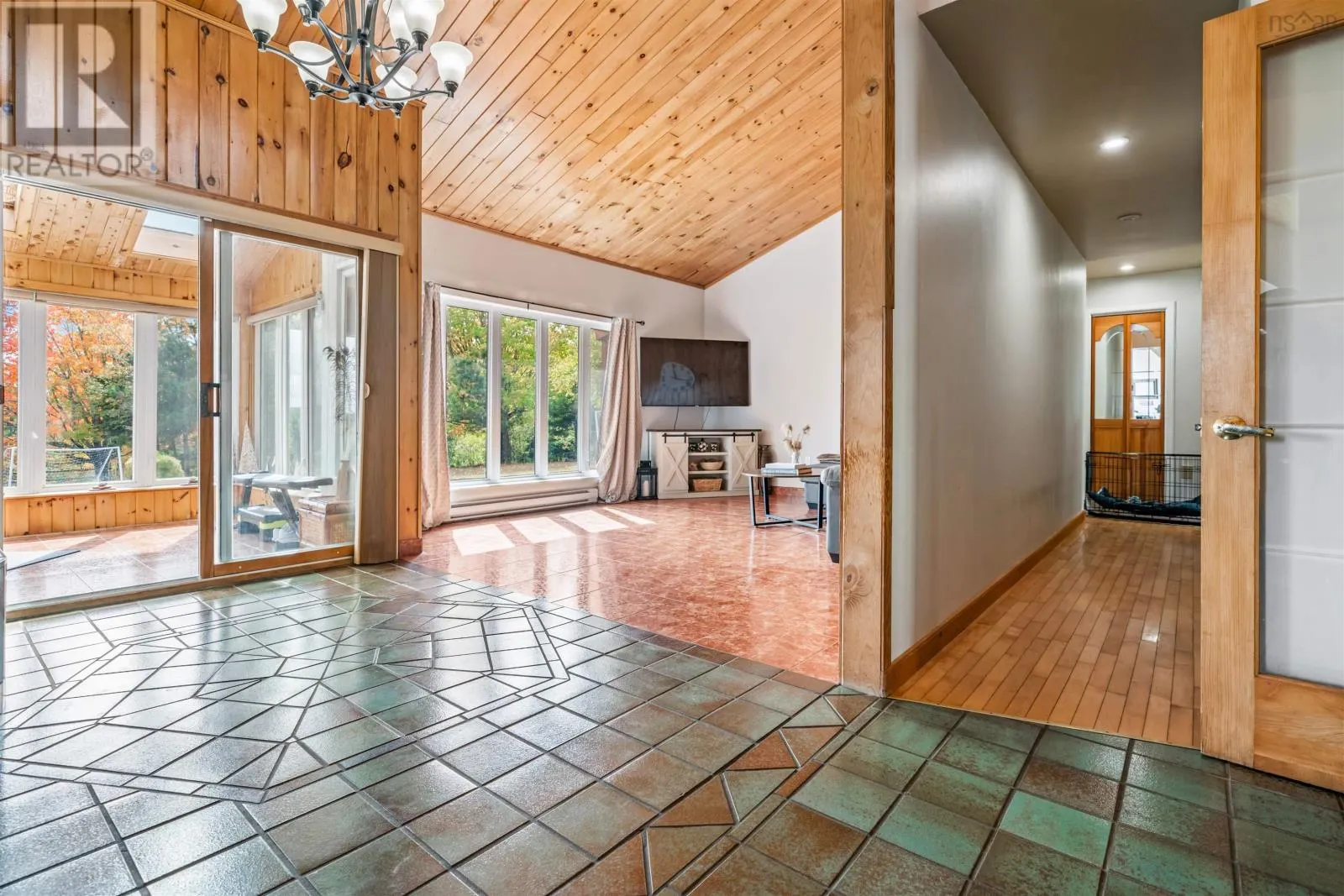 1215 Hansford Road