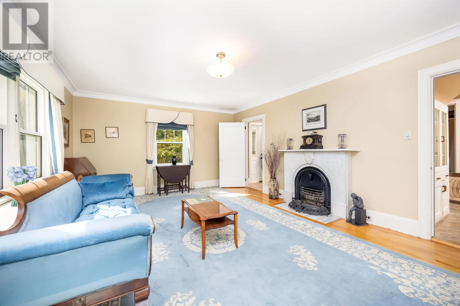 12 Newbery Lane