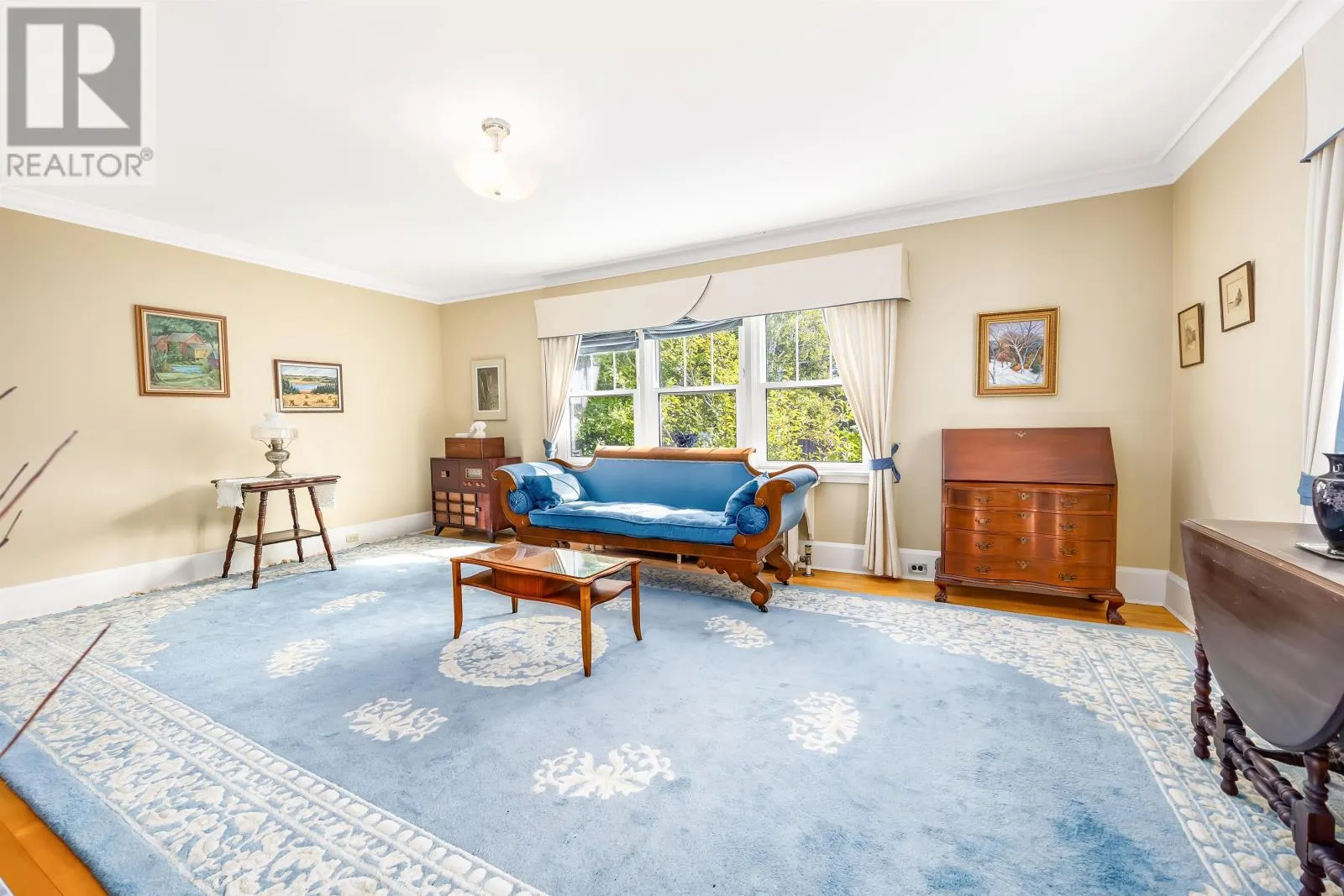 12 Newbery Lane