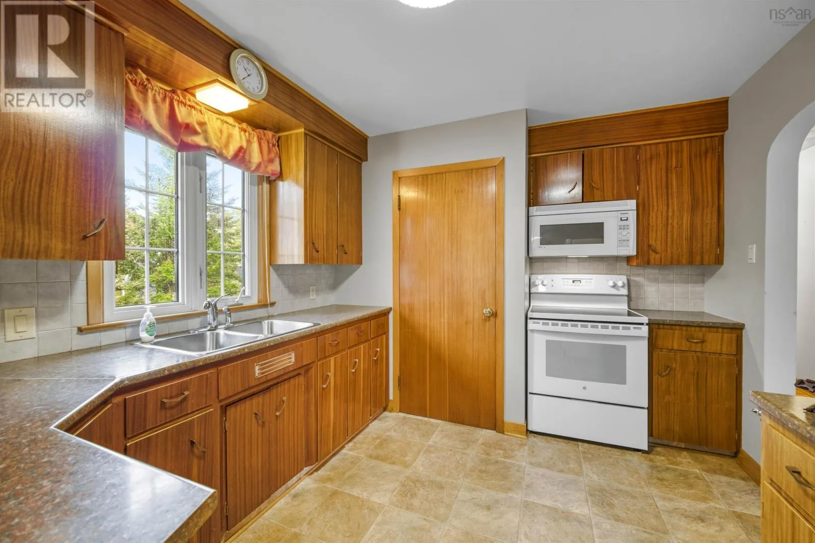 22 Maple Drive