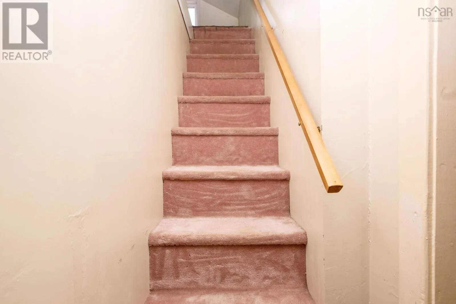 9 Aurora Avenue