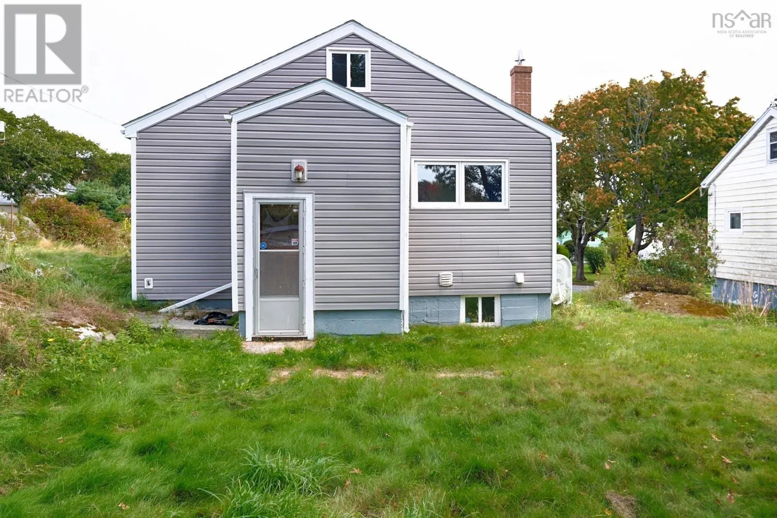 9 Aurora Avenue