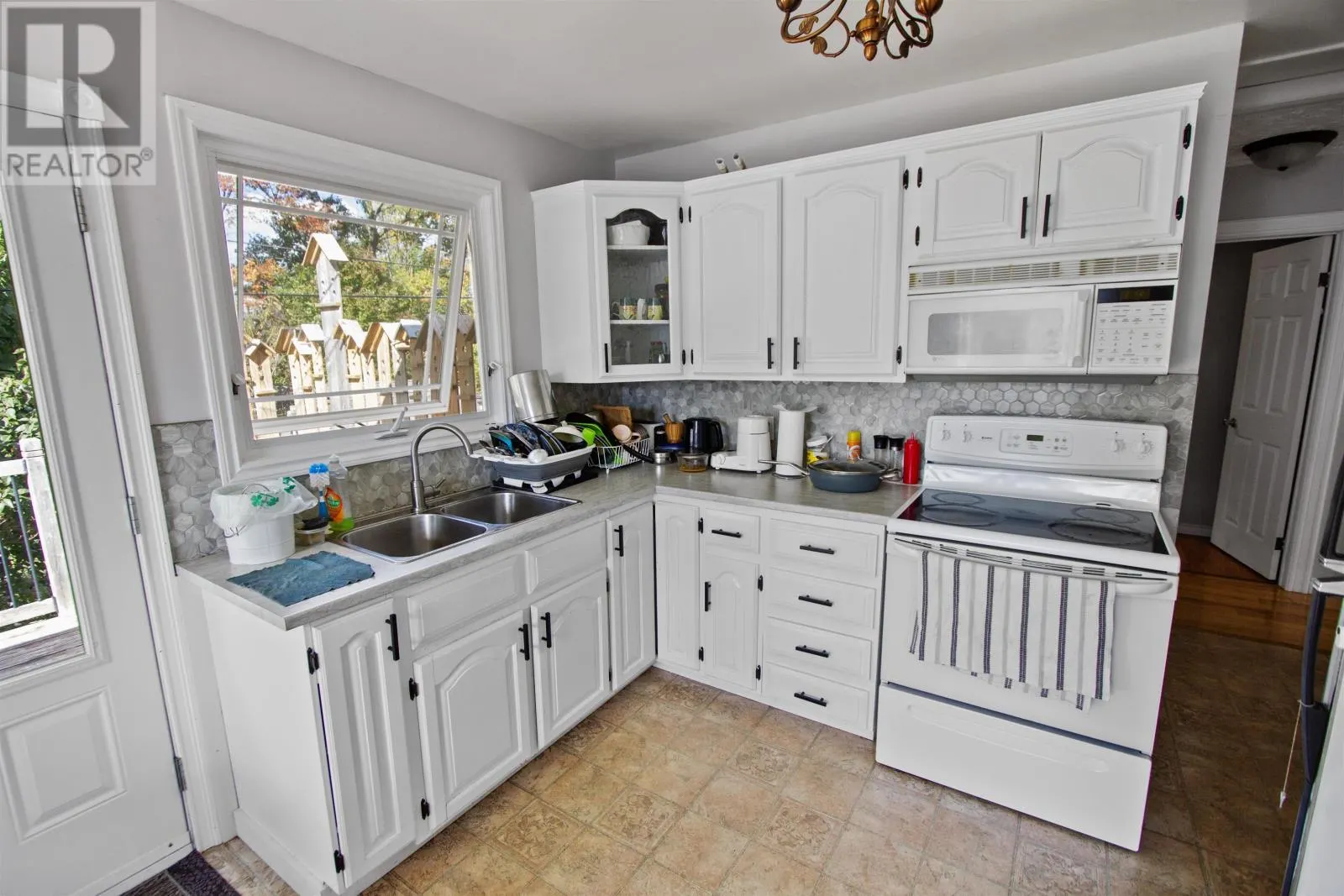 129 Westridge Crescent