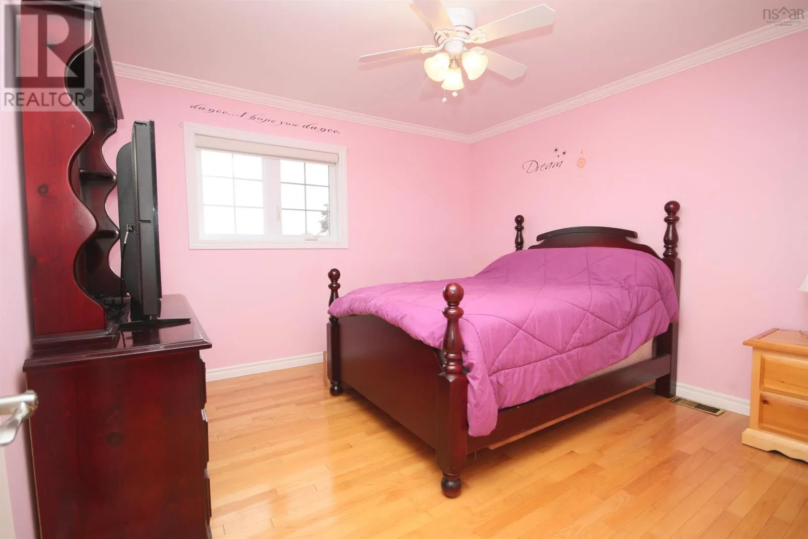 33 Landry Lane