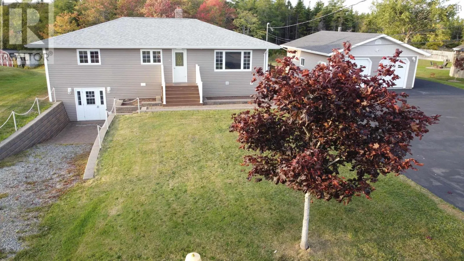 33 Landry Lane