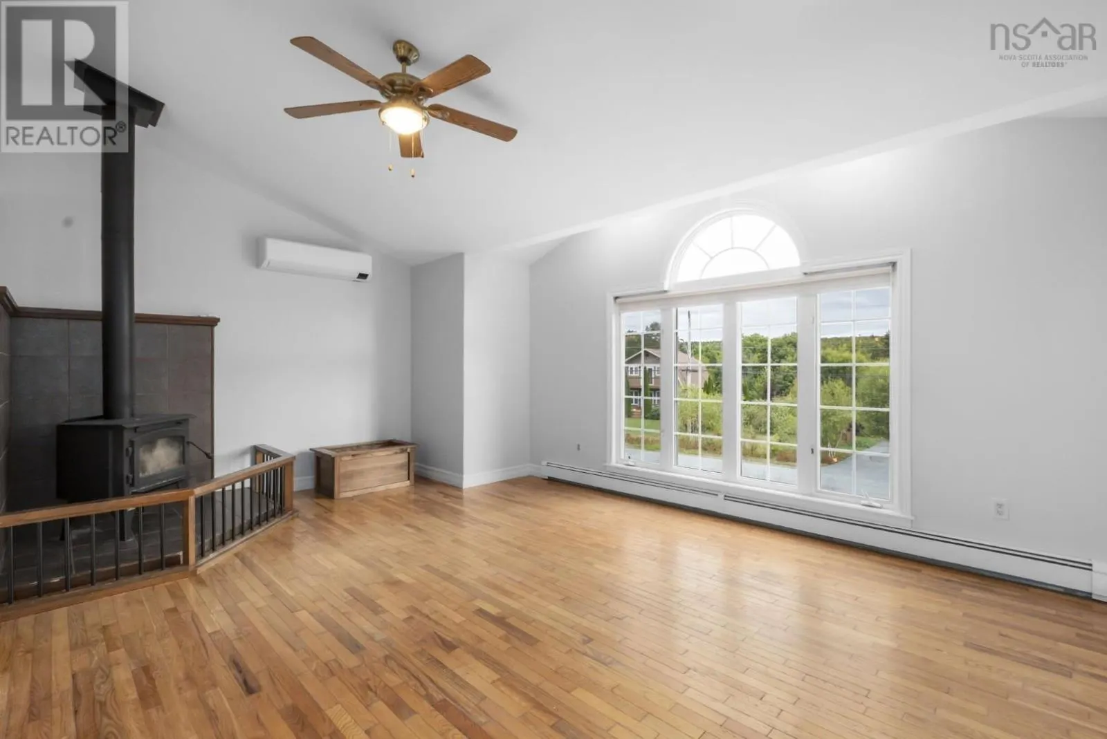 1 Bainbridge Court