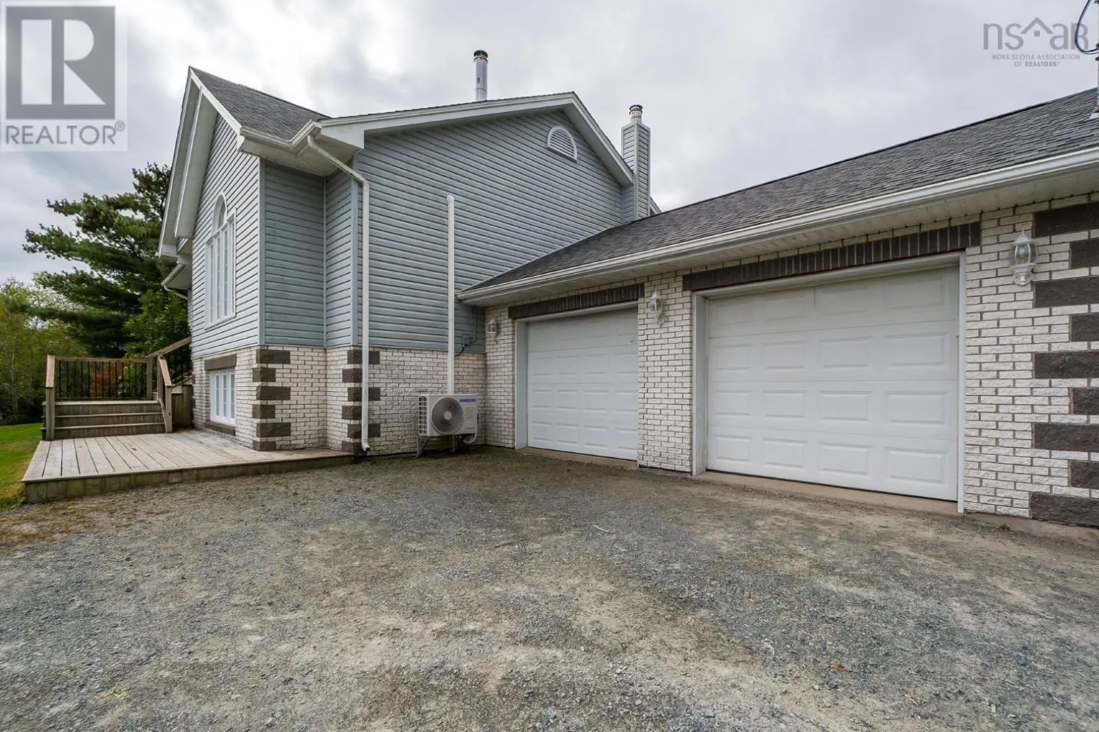 1 Bainbridge Court