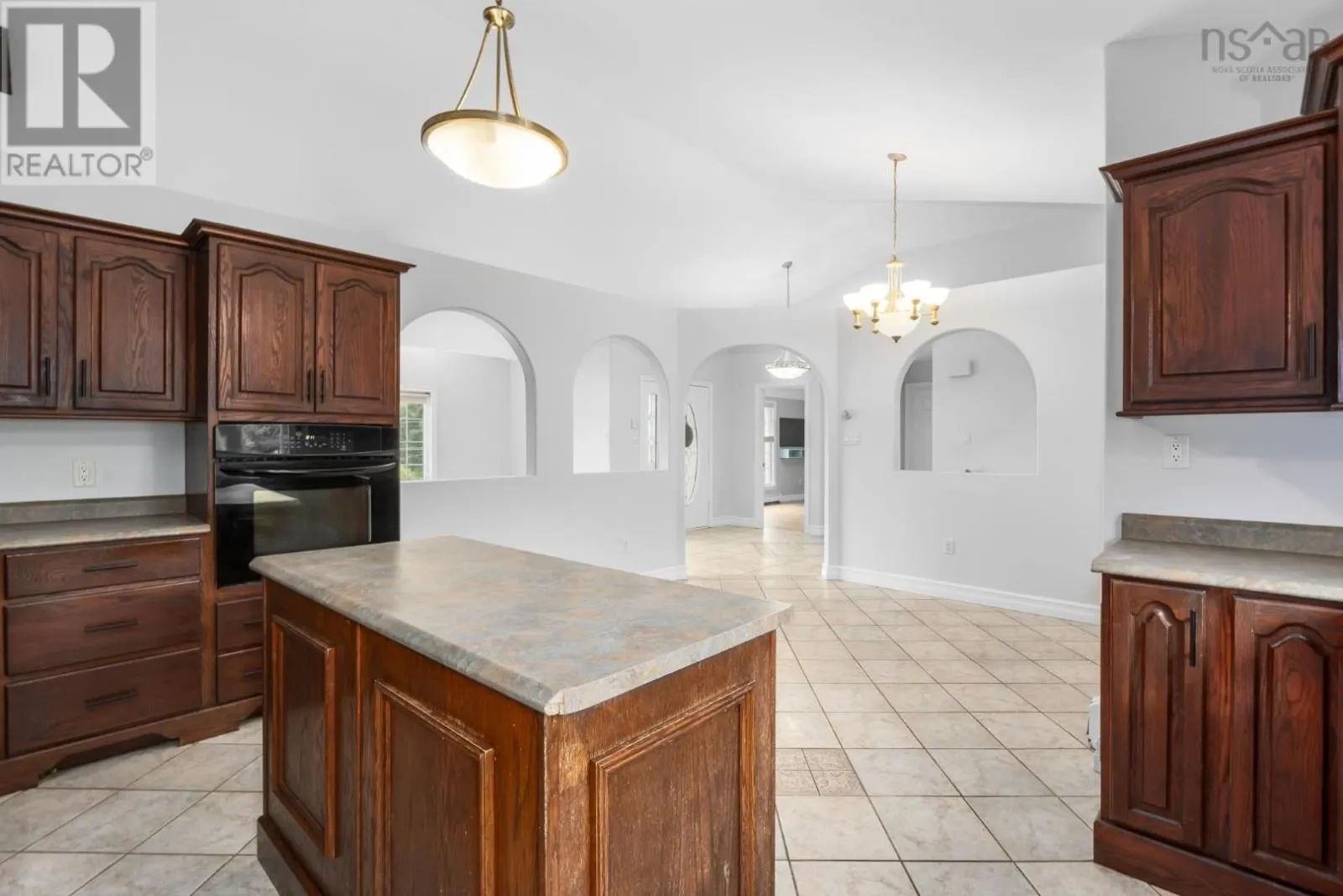 1 Bainbridge Court