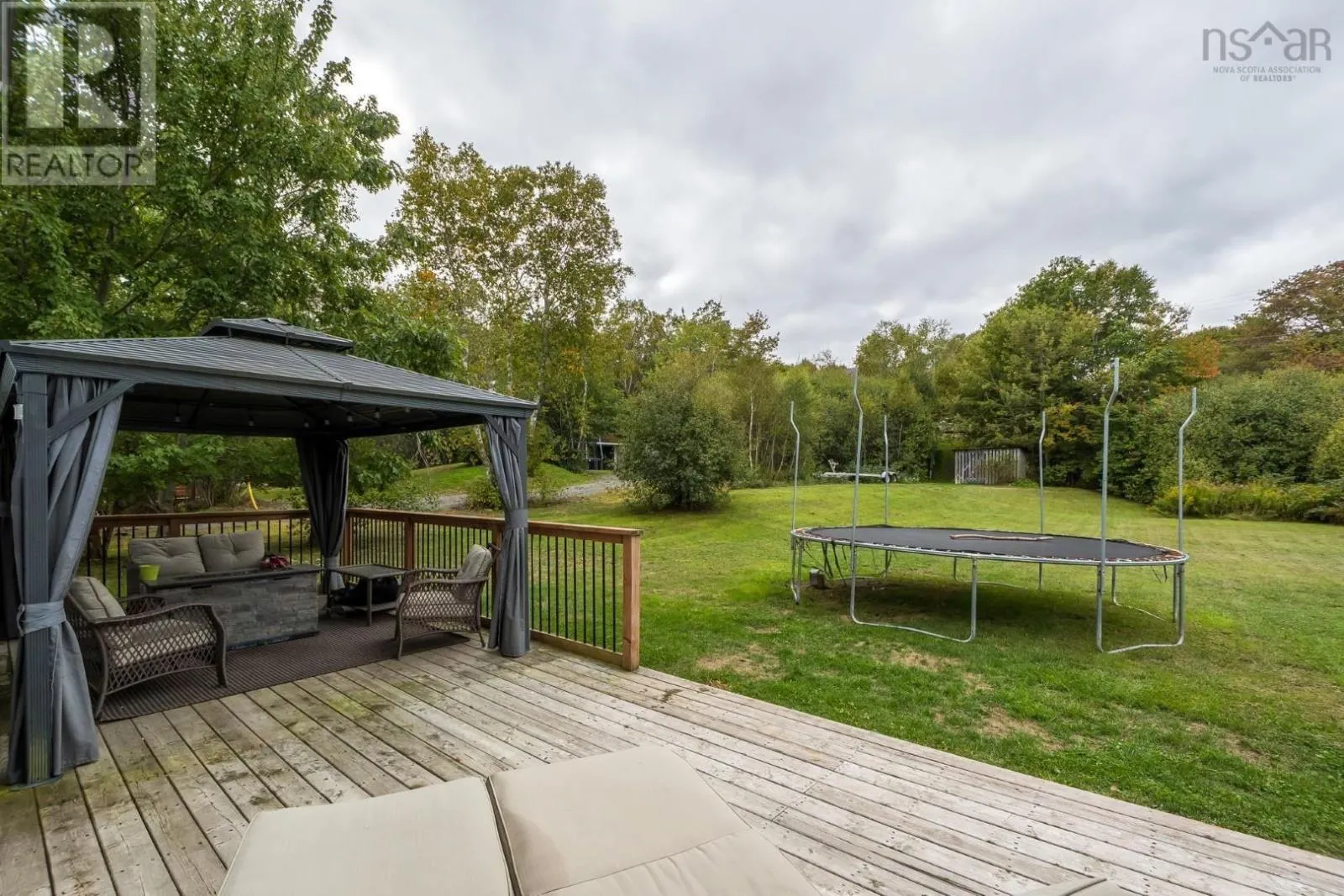 1 Bainbridge Court