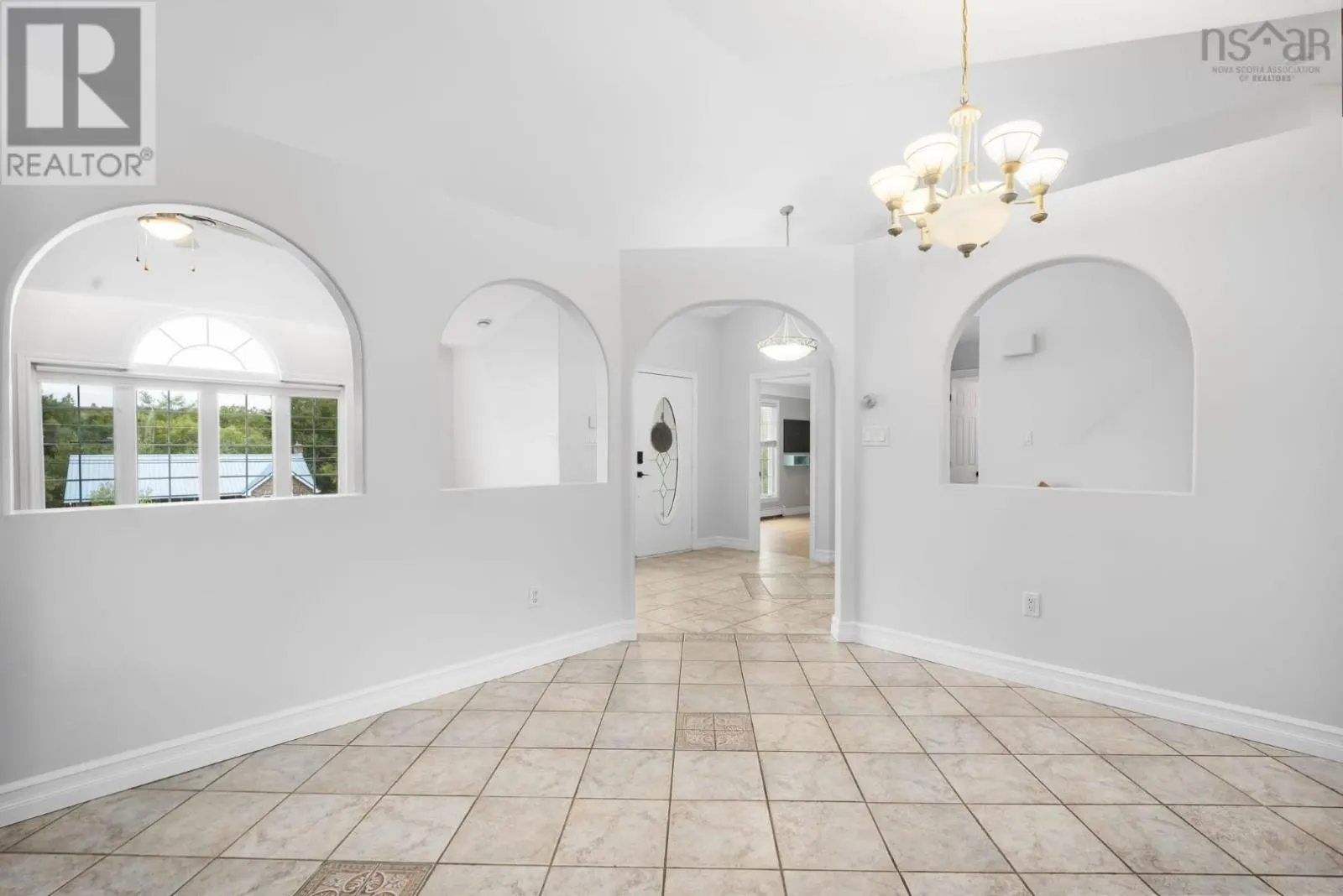1 Bainbridge Court