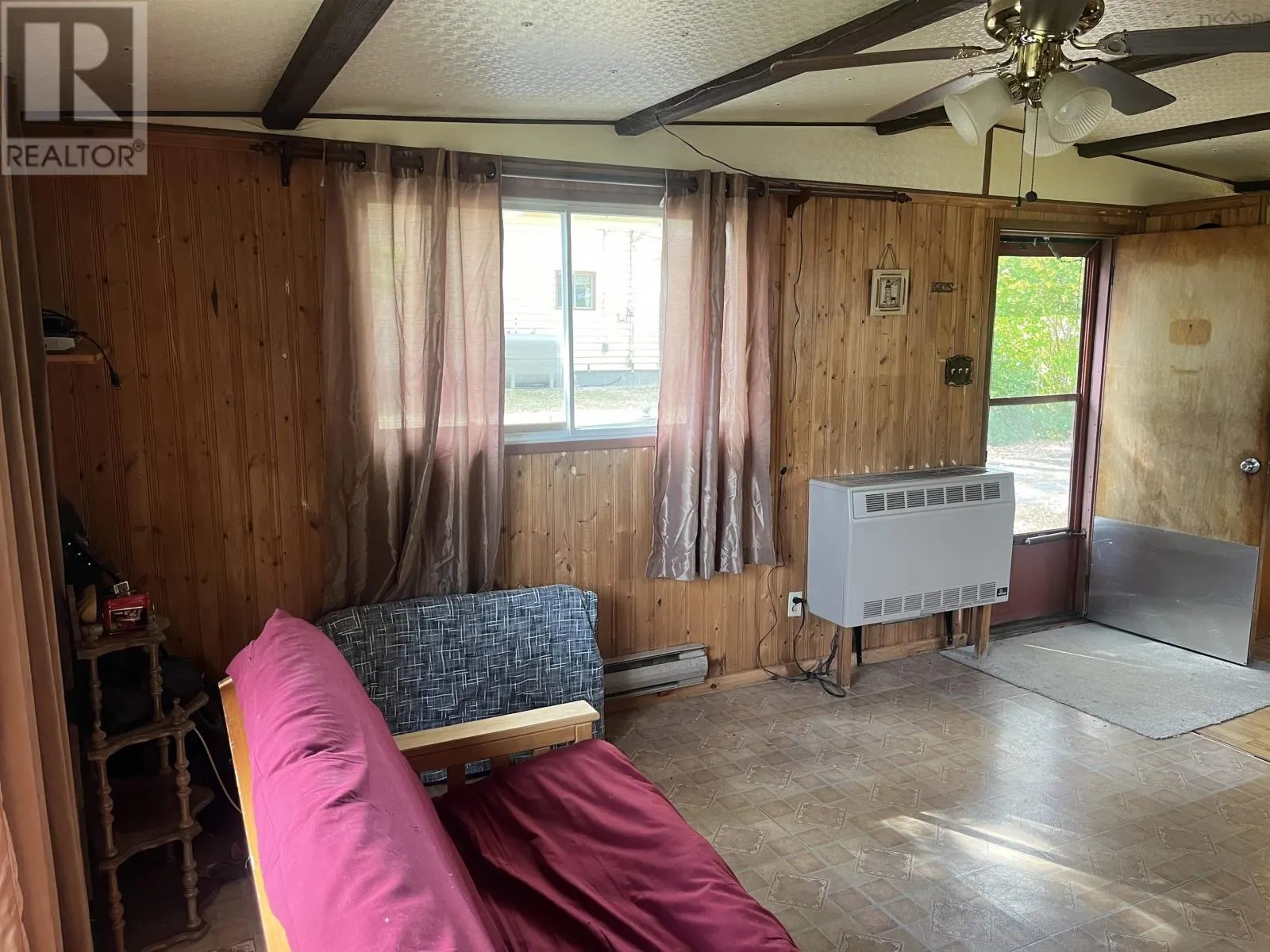 9770 Highway 8