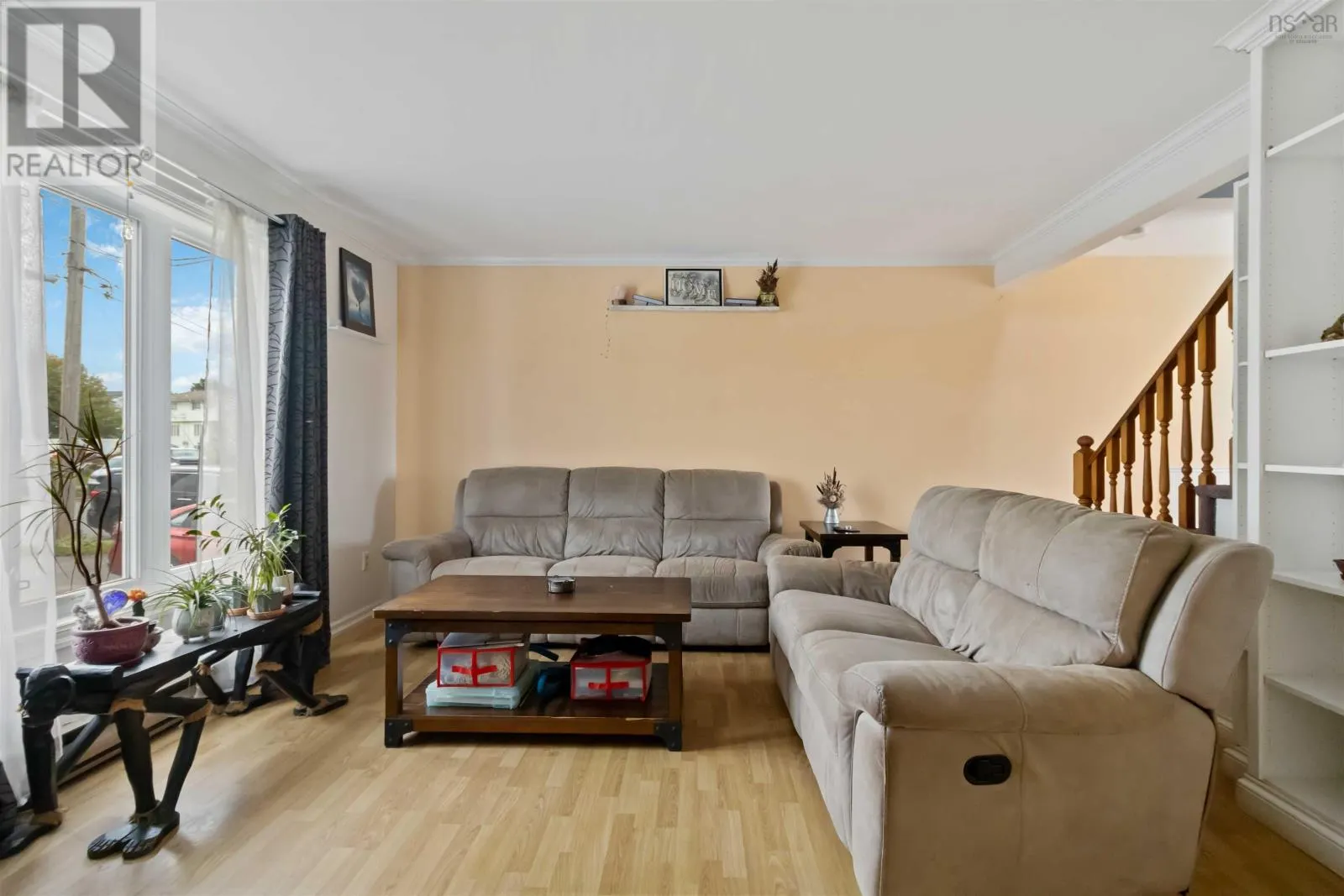 9 Cannon Crescent