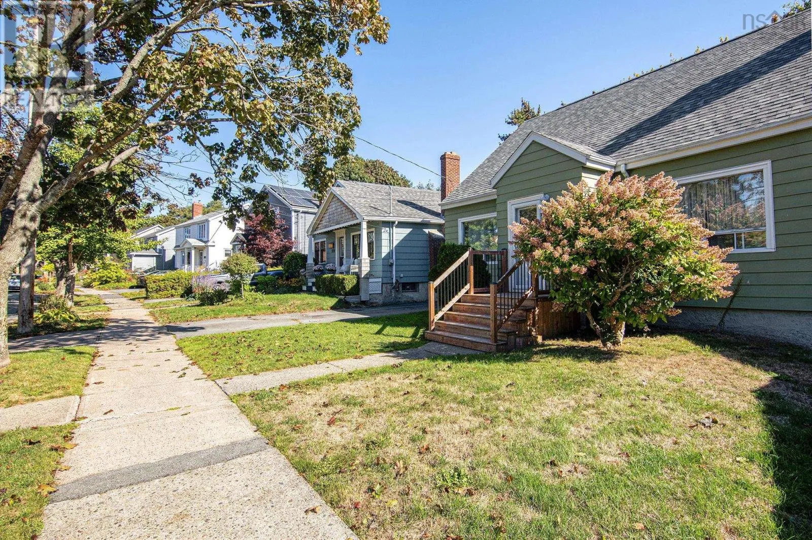 3153 Hemlock Street