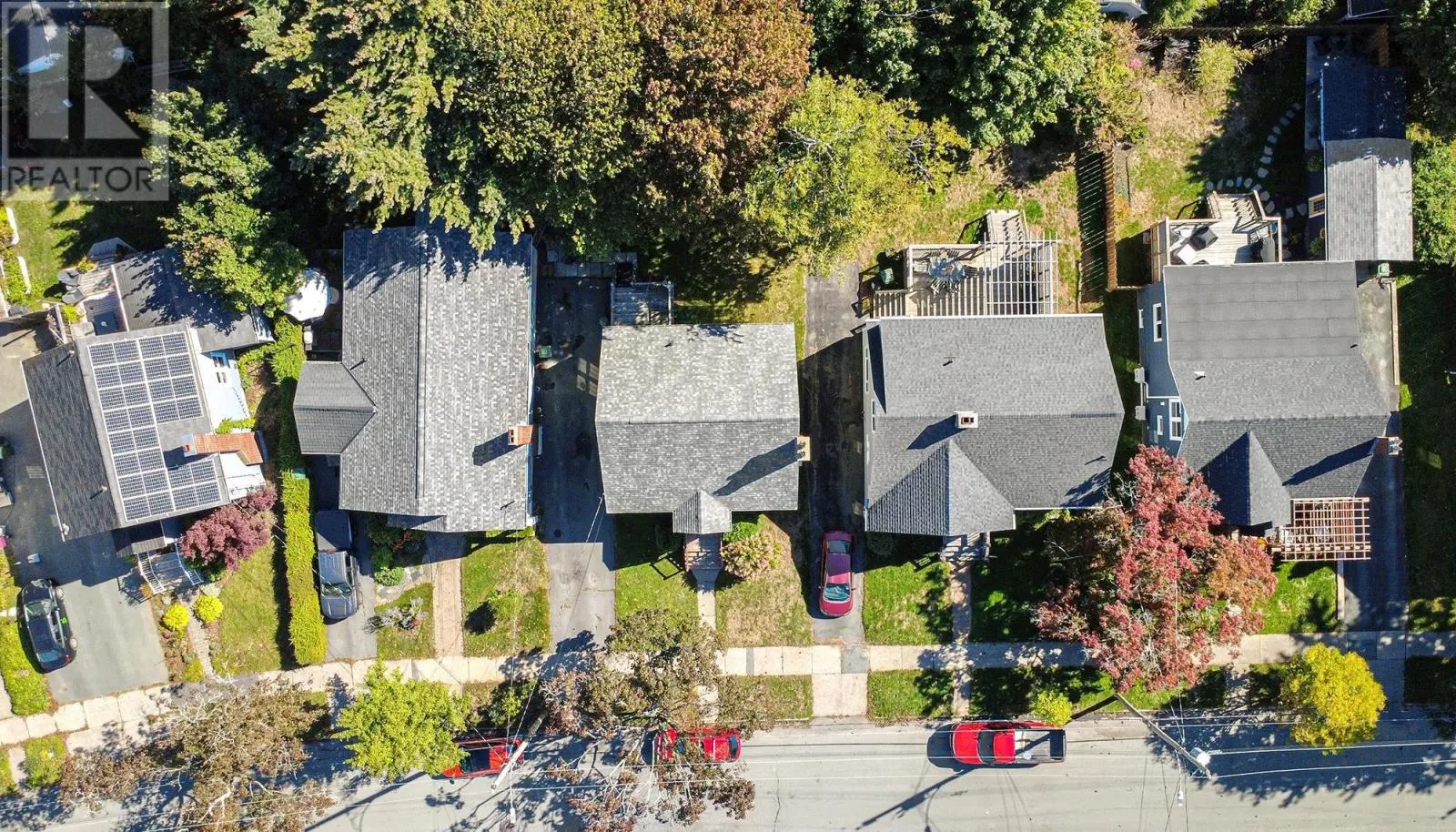 3153 Hemlock Street