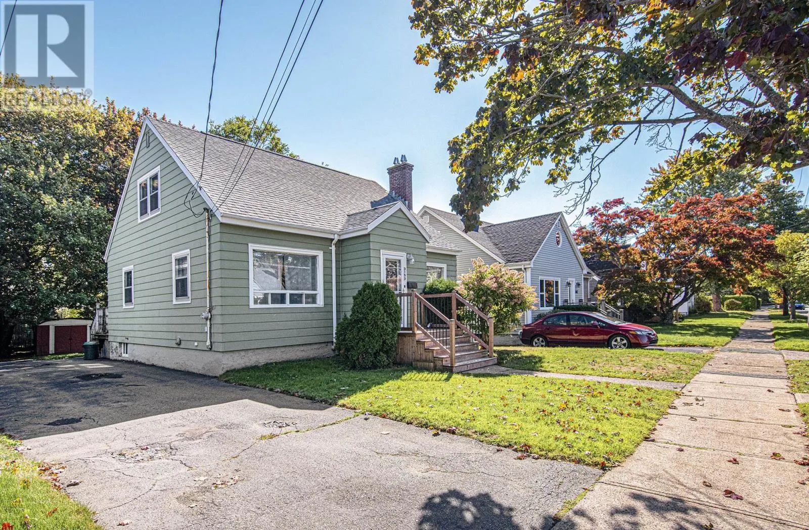 3153 Hemlock Street