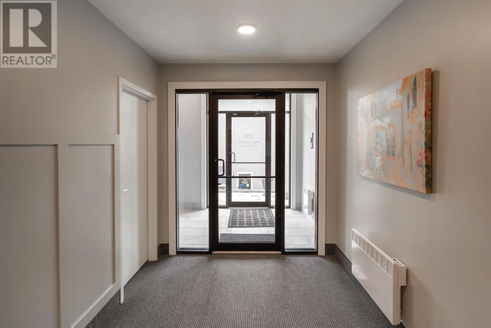 303 208 Shakespeare Drive|Hillcrest Condominiums