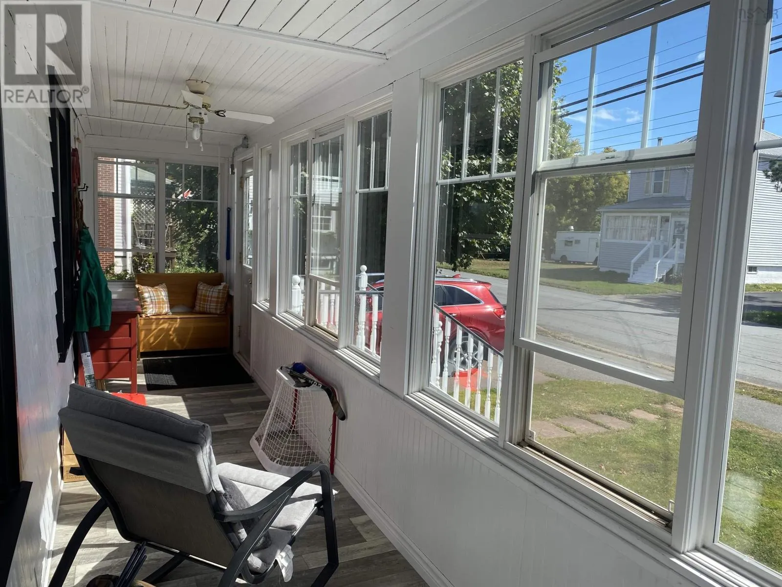 33 RYLAND Avenue