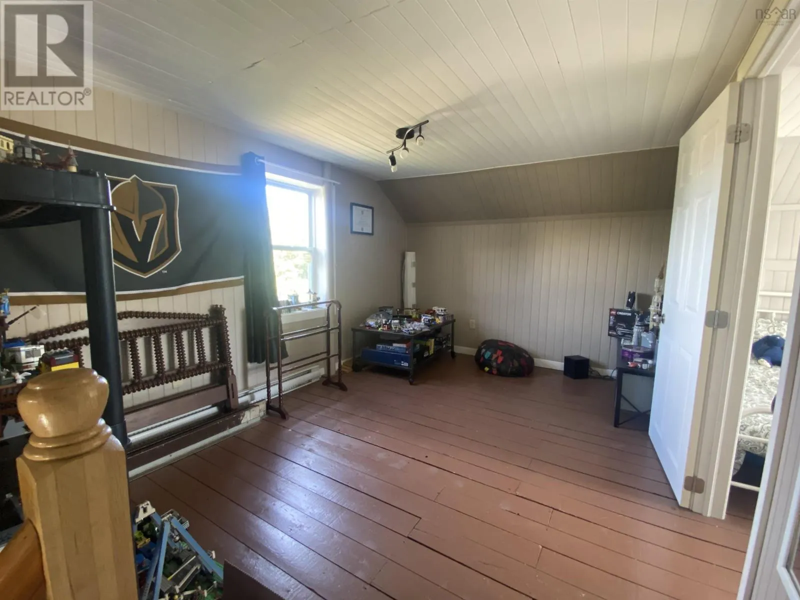 33 RYLAND Avenue