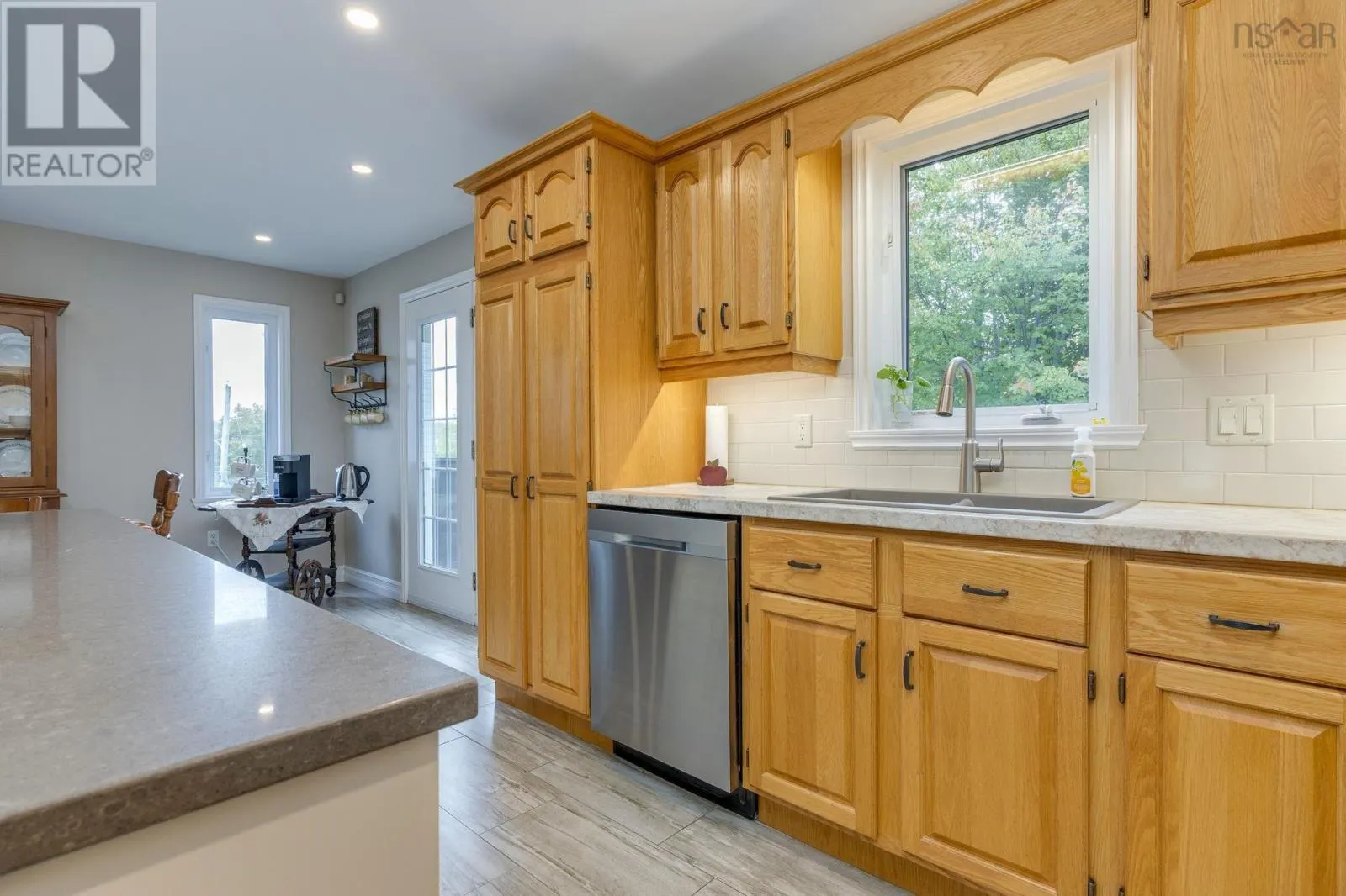 10 Tenon Drive