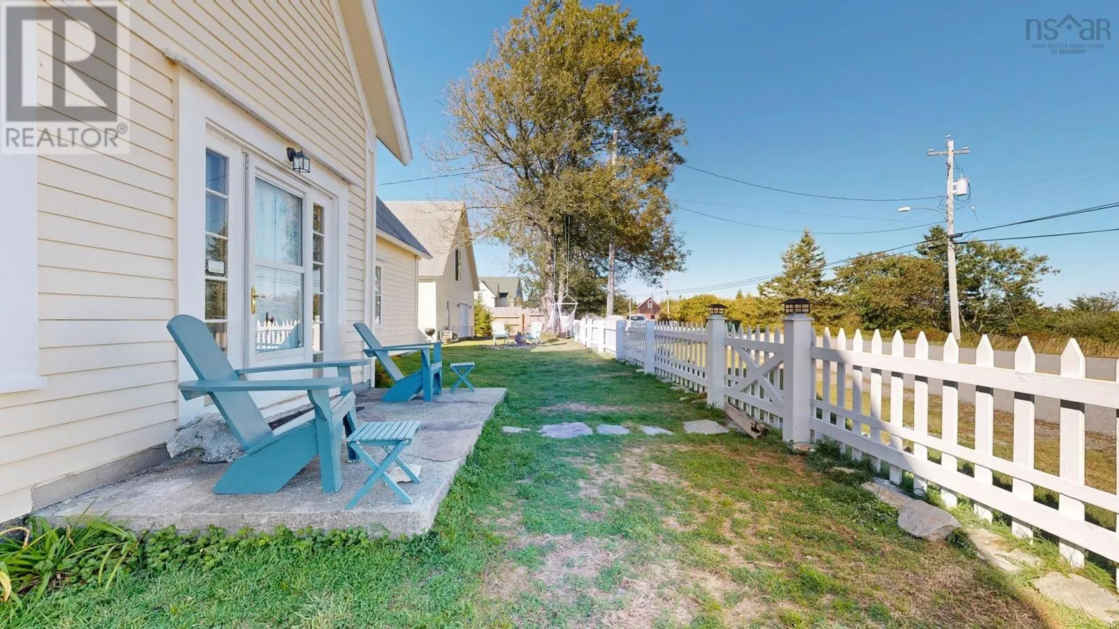 5096 Shore Road