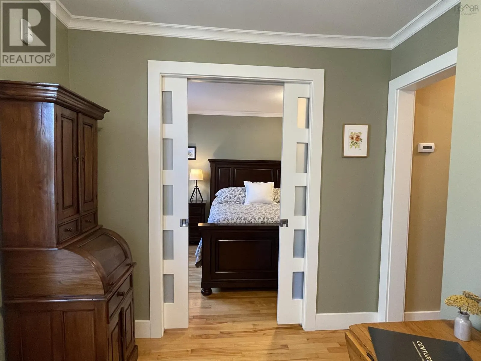 10 Palisade Place