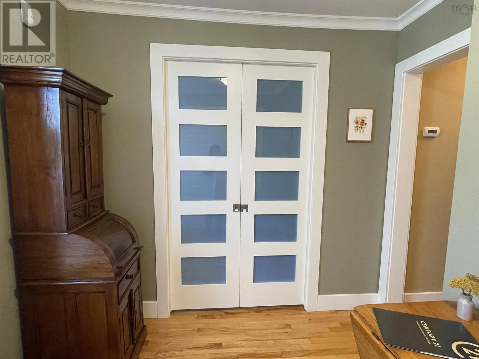 10 Palisade Place